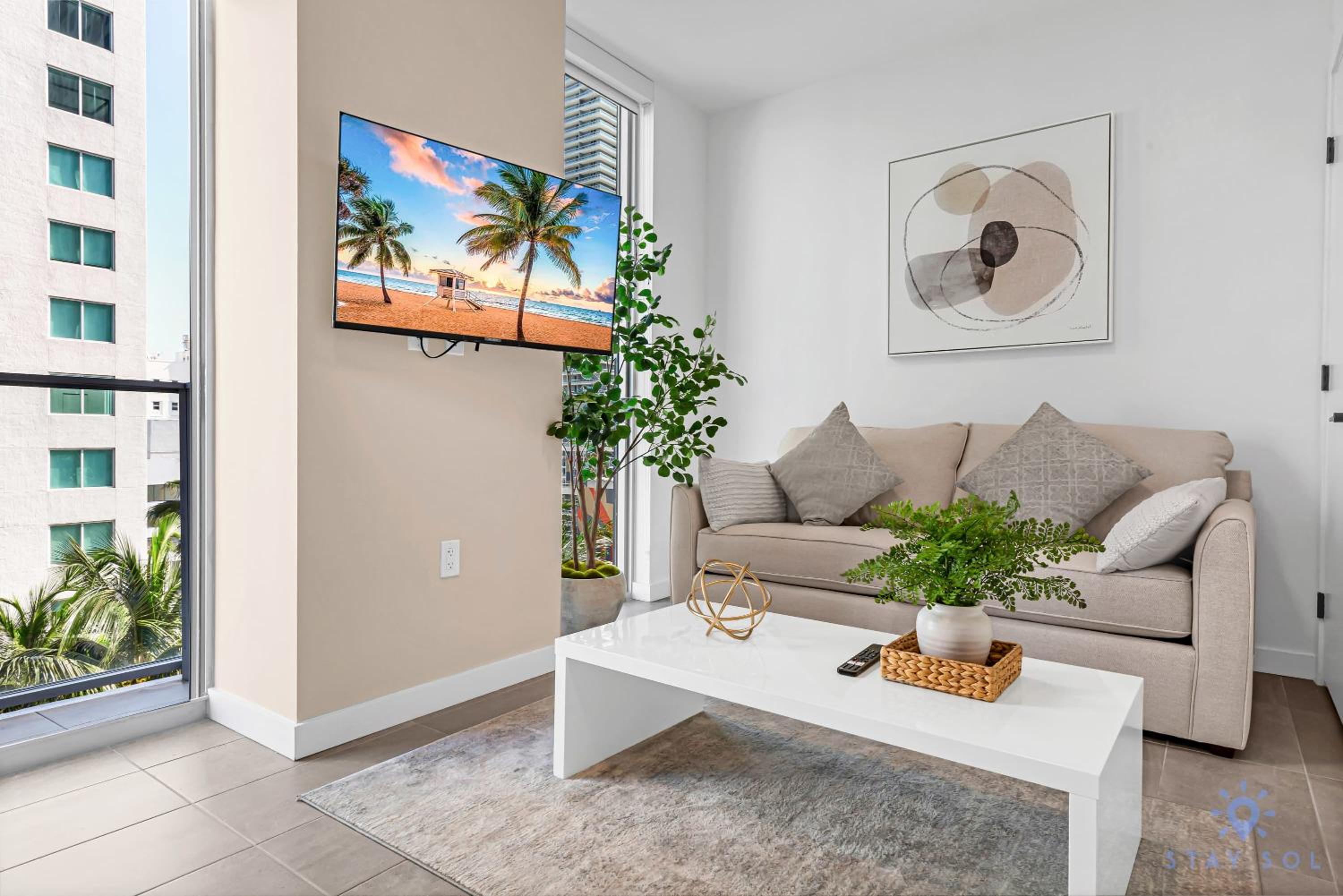 Apartment photo 2