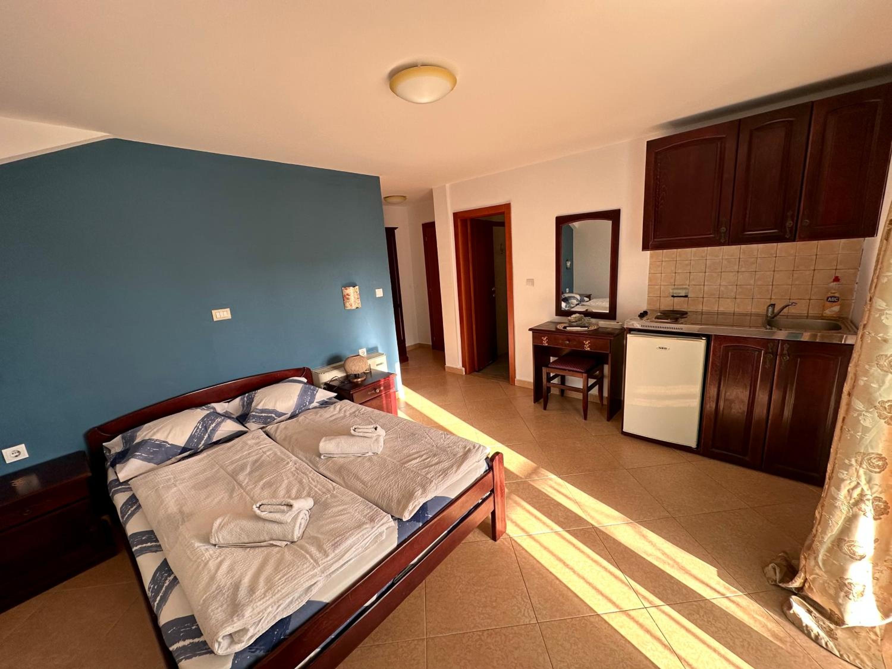 Studio Apartment with Sea View photo 1