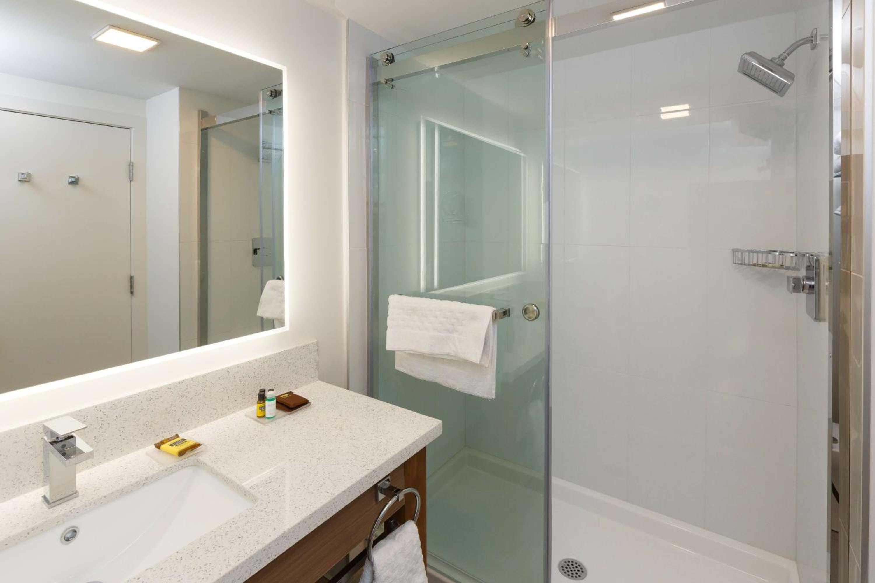 King Room with Kitchenette - Non-Smoking - Photo 2