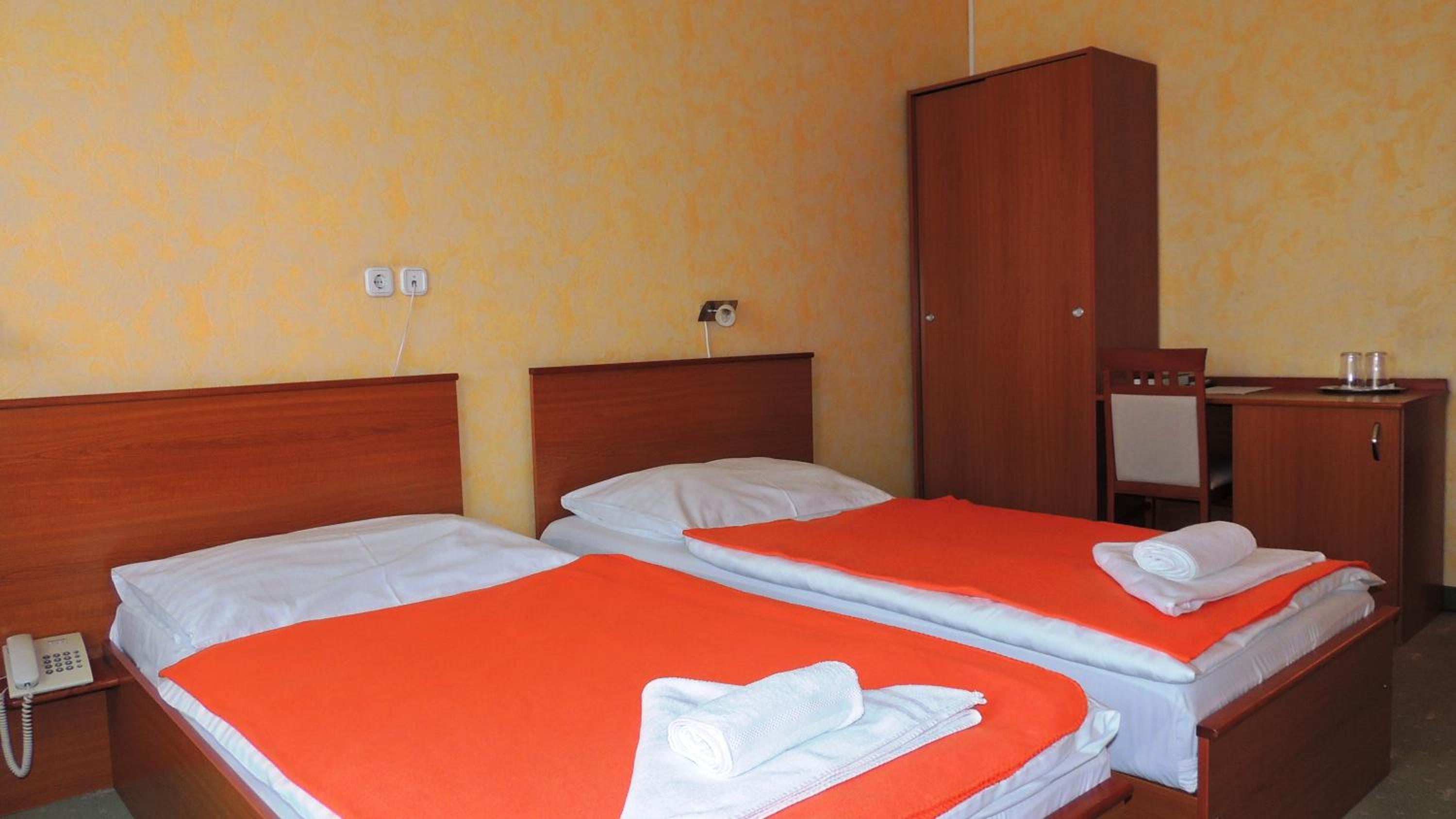 Single Room photo 2