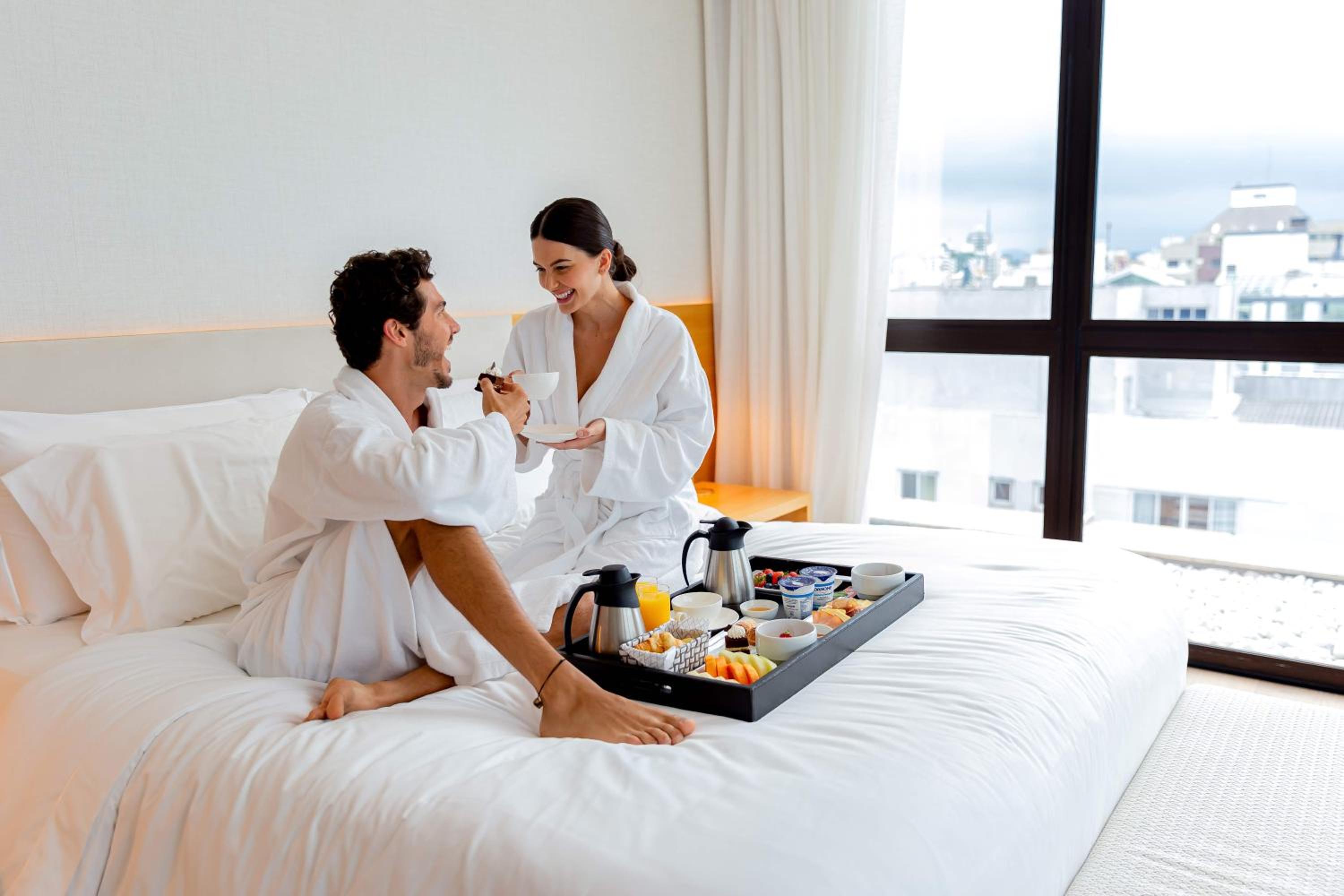 Suite with Sea View thumbnail 5