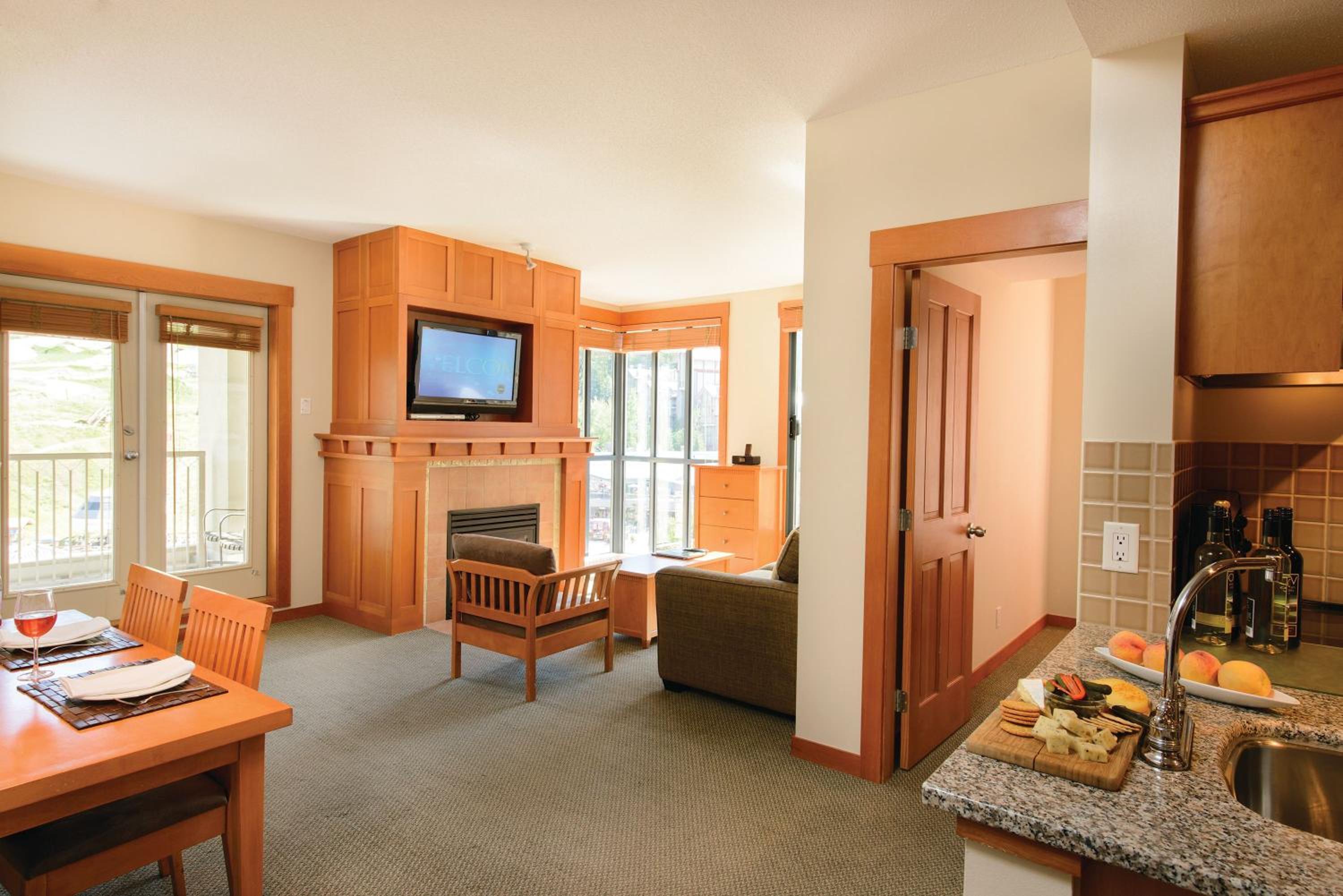 Two Bedroom Lower Floor Suite - Photo 1
