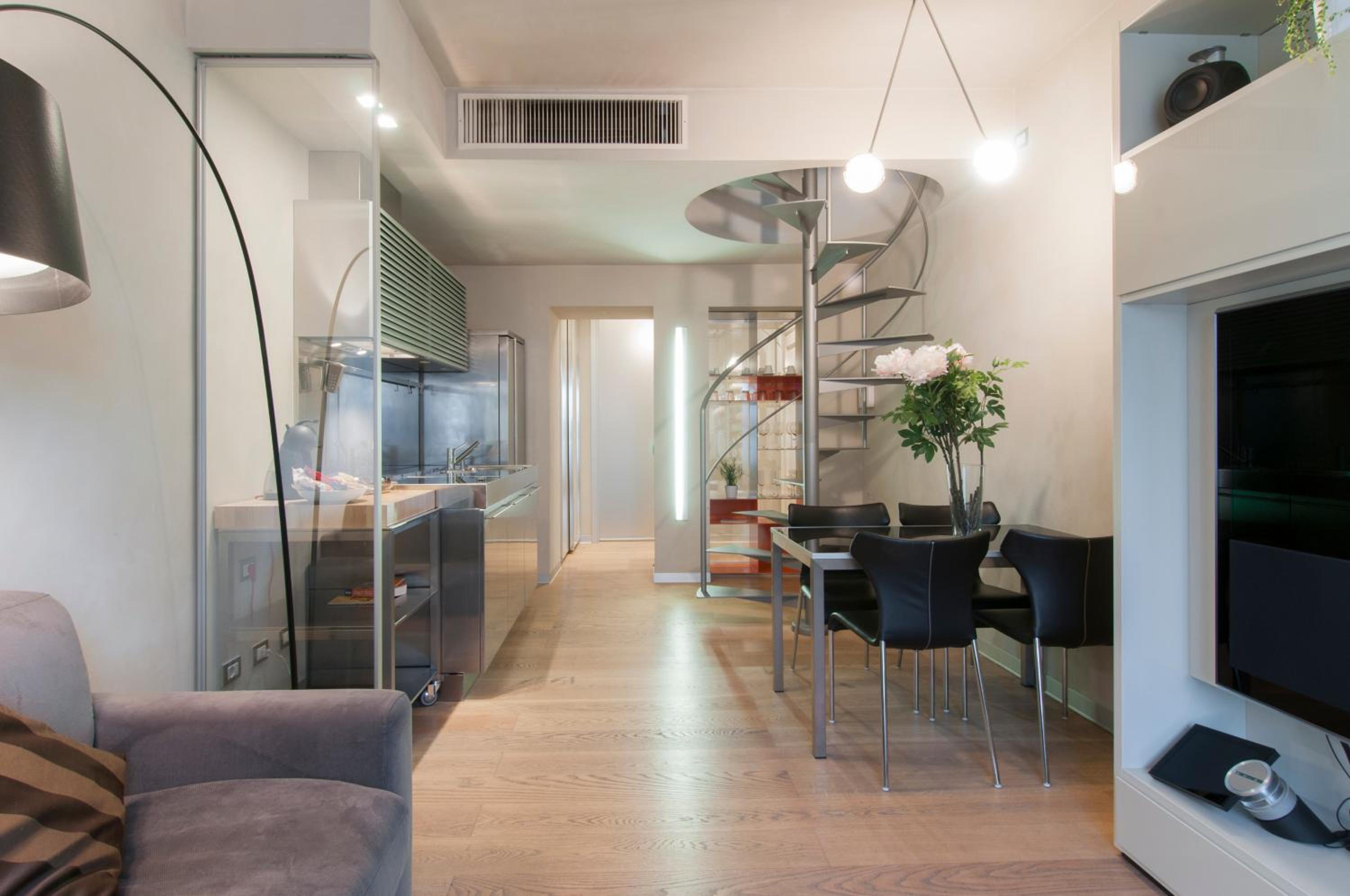 One-Bedroom Apartment Split Level - Via dell'Orso 20