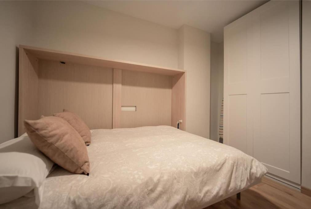 Apartamento de dos habitaciones con balcón