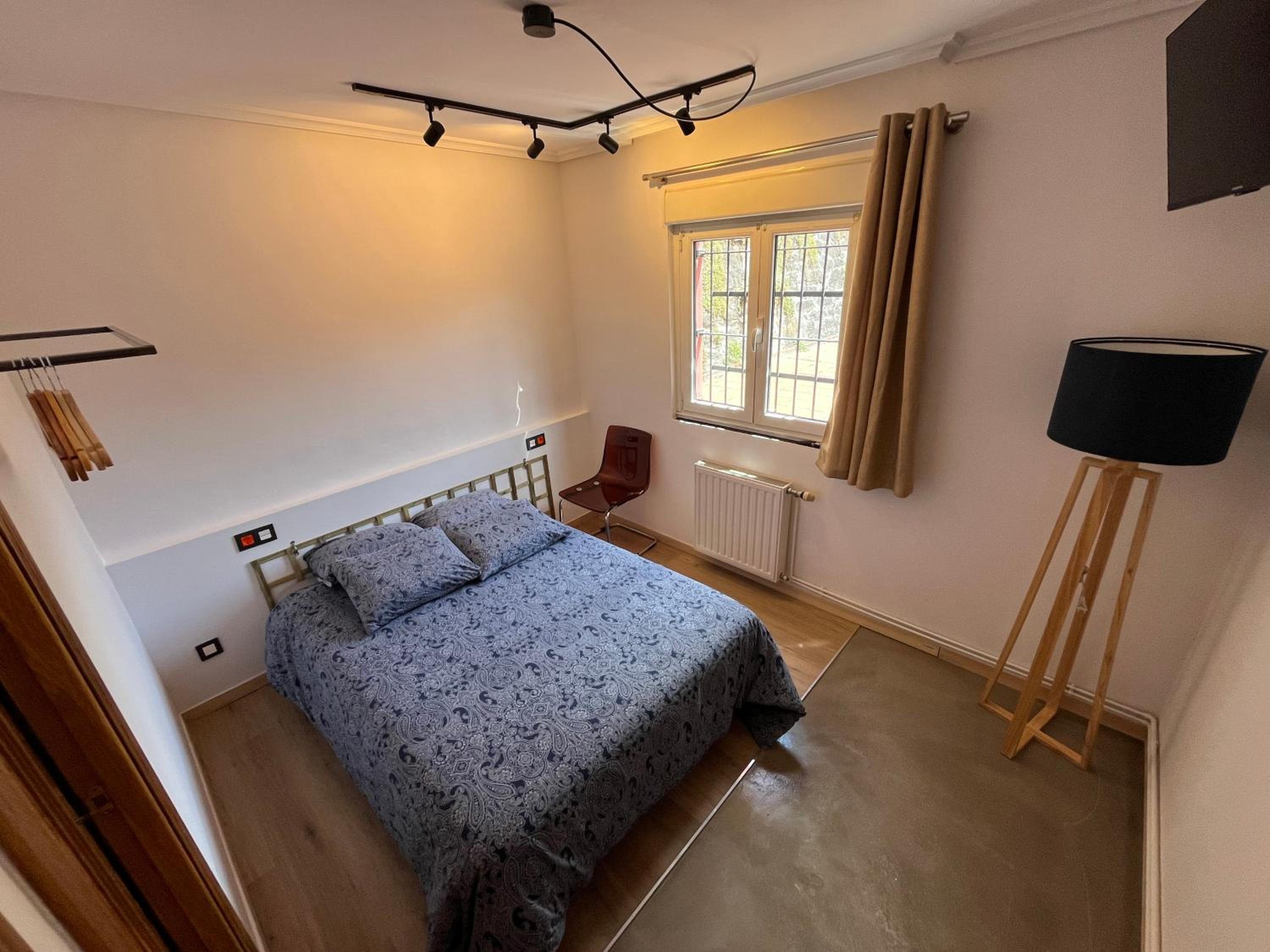 Double Room - Photo 7