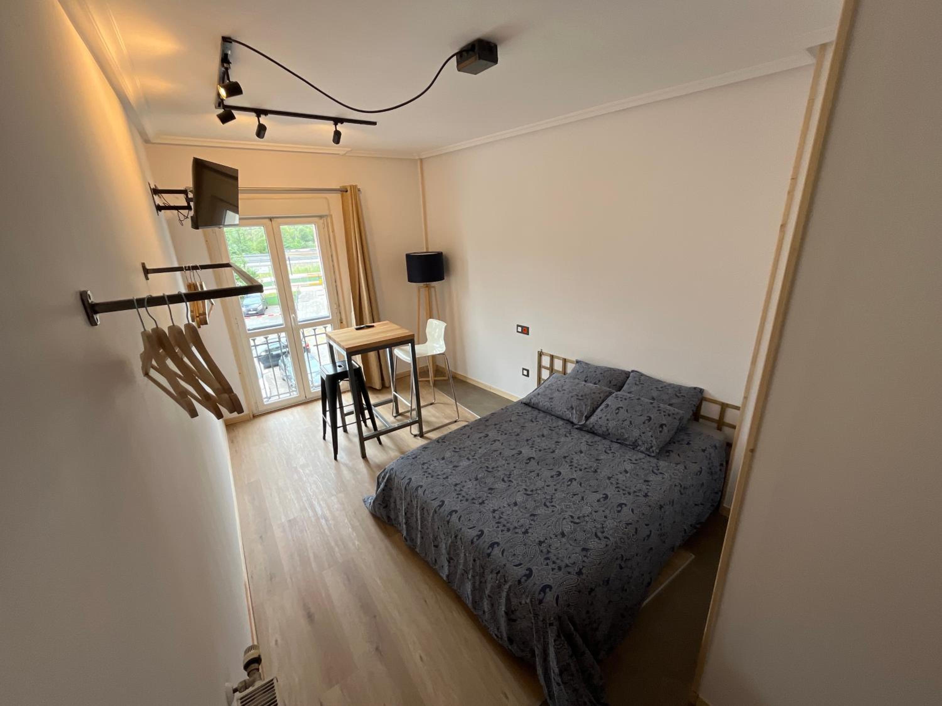 Double Room - Photo 3