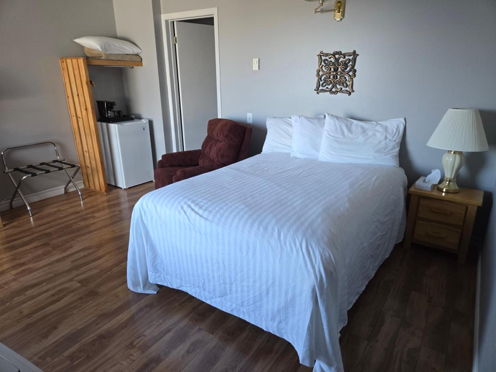 Small Double Room photo 1