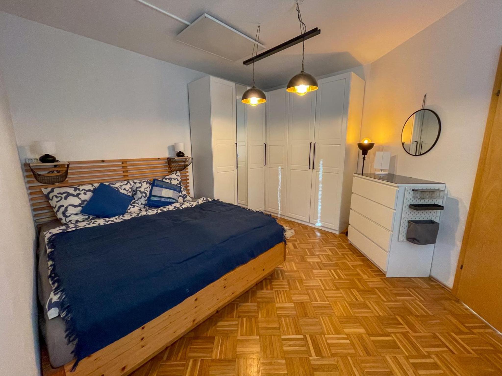 One-Bedroom Apartment photo 1