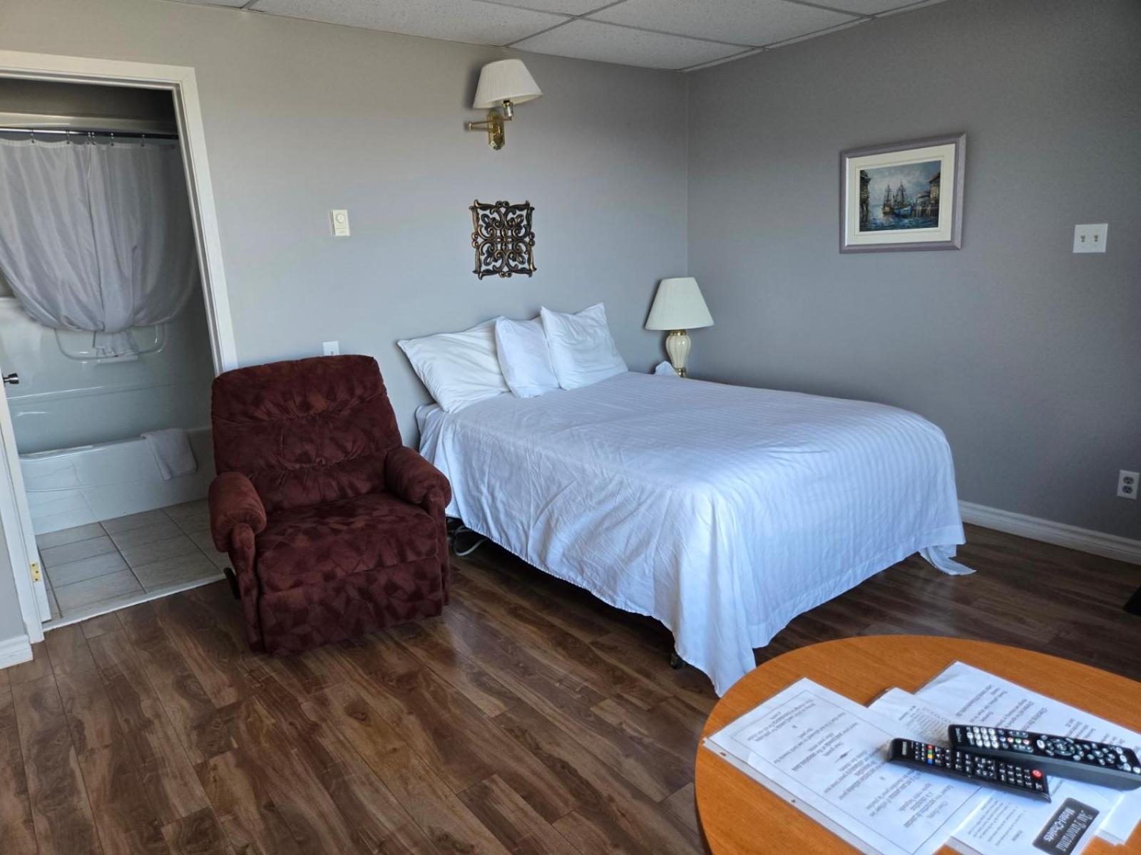 Small Double Room photo 3