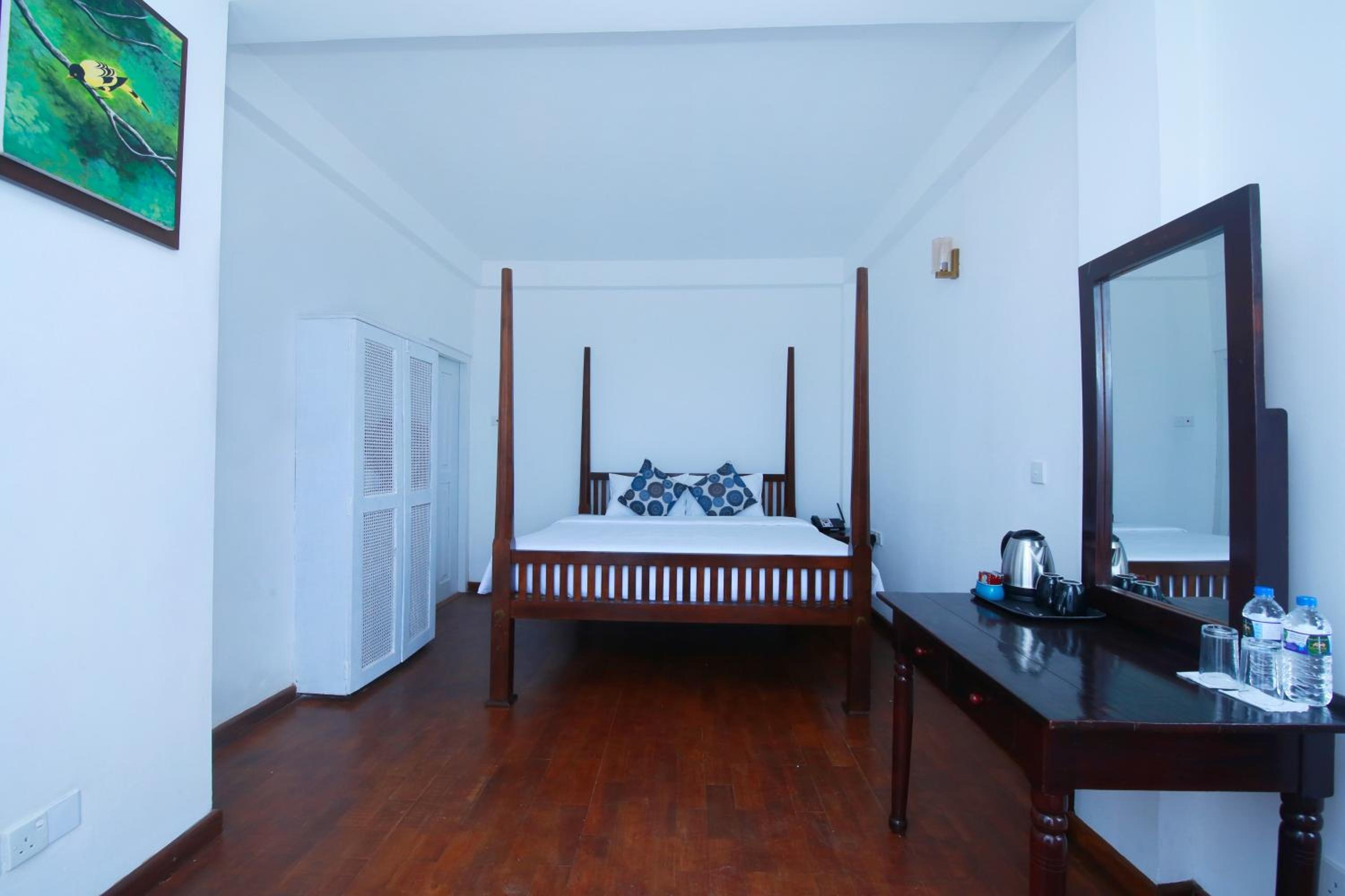 Deluxe Double Room (2 Adults + 1 Child)