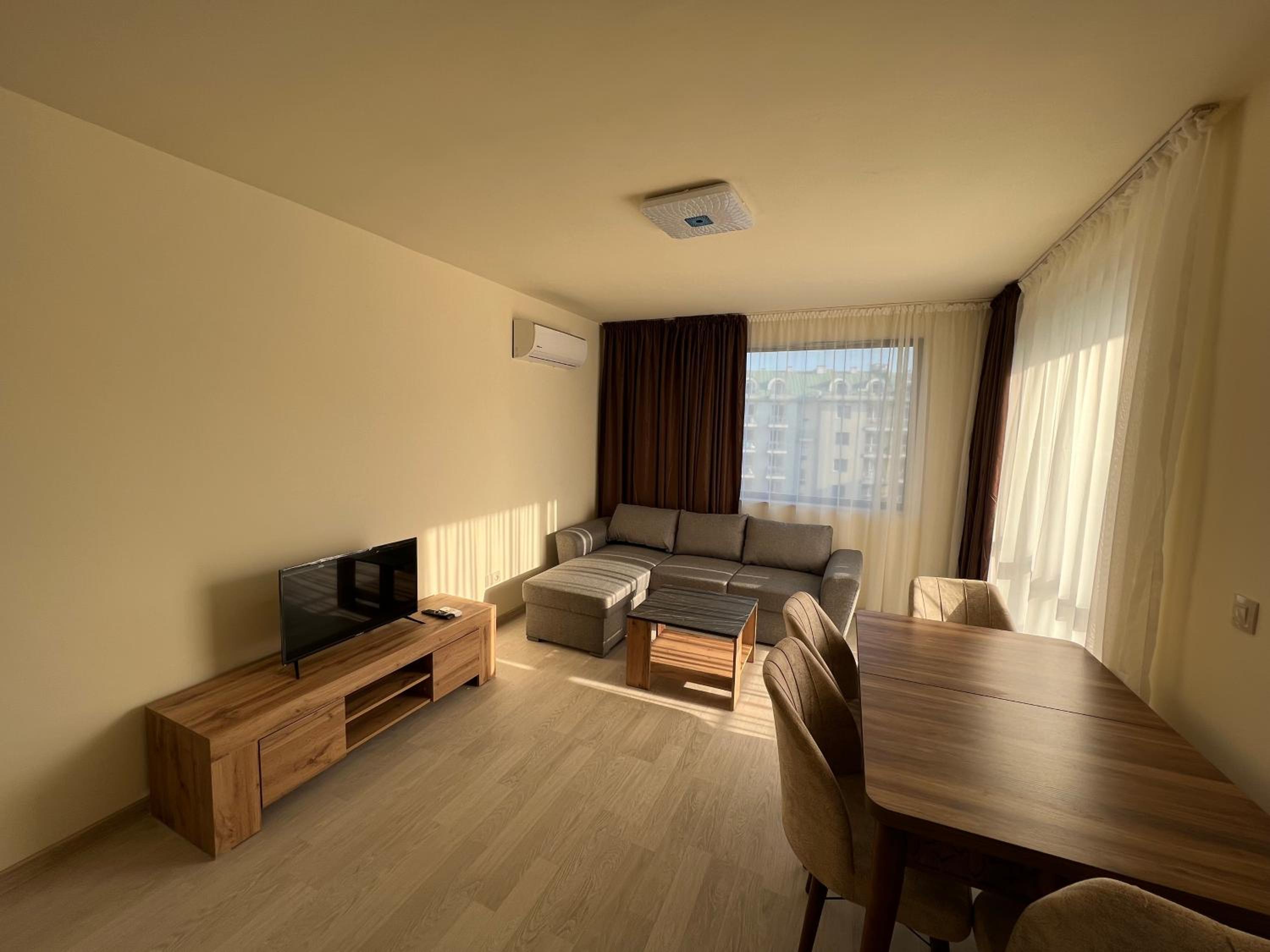 Two-Bedroom Deluxe Apartment with Balcony photo 2