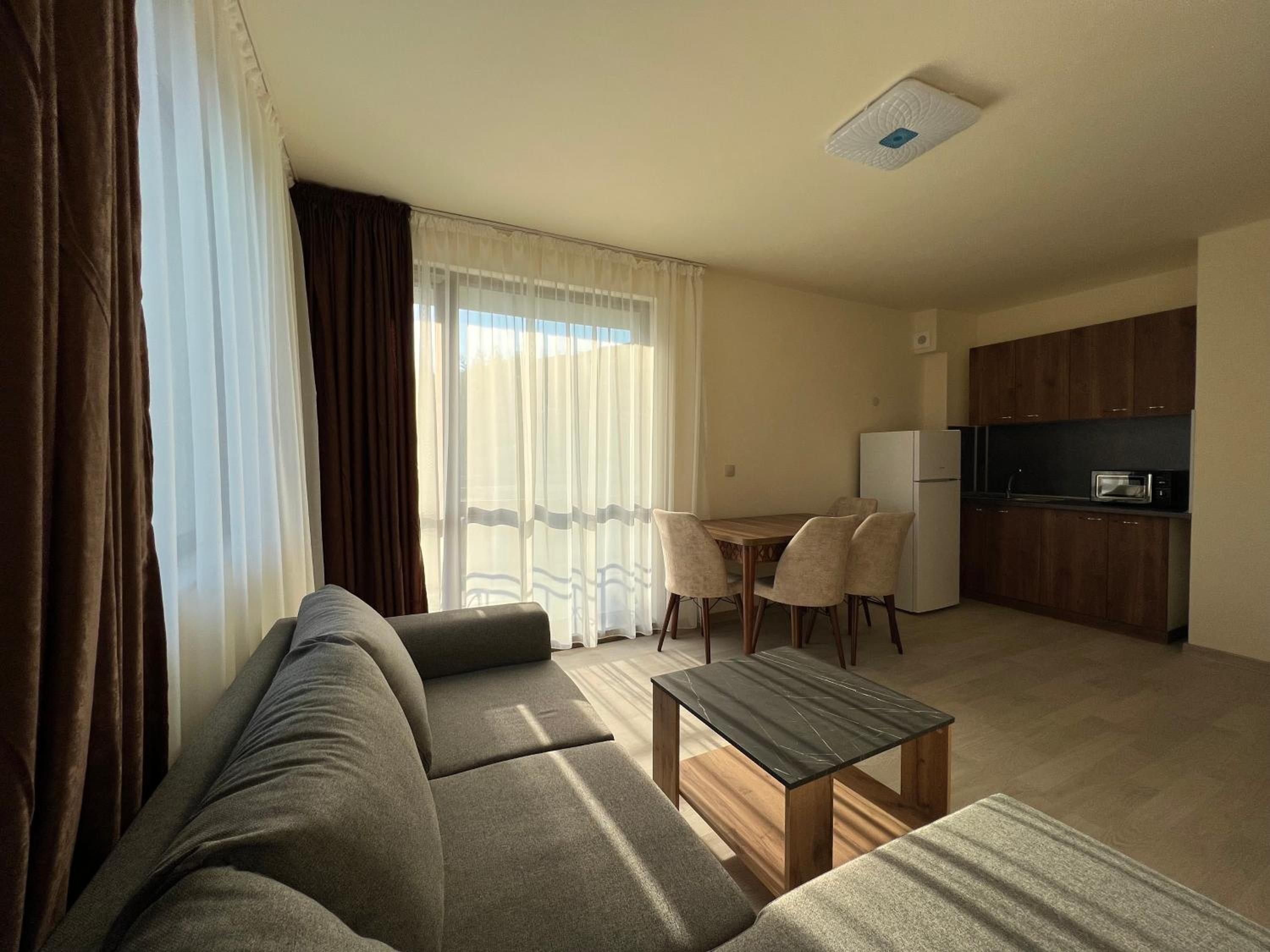 Two-Bedroom Deluxe Apartment with Balcony photo 3