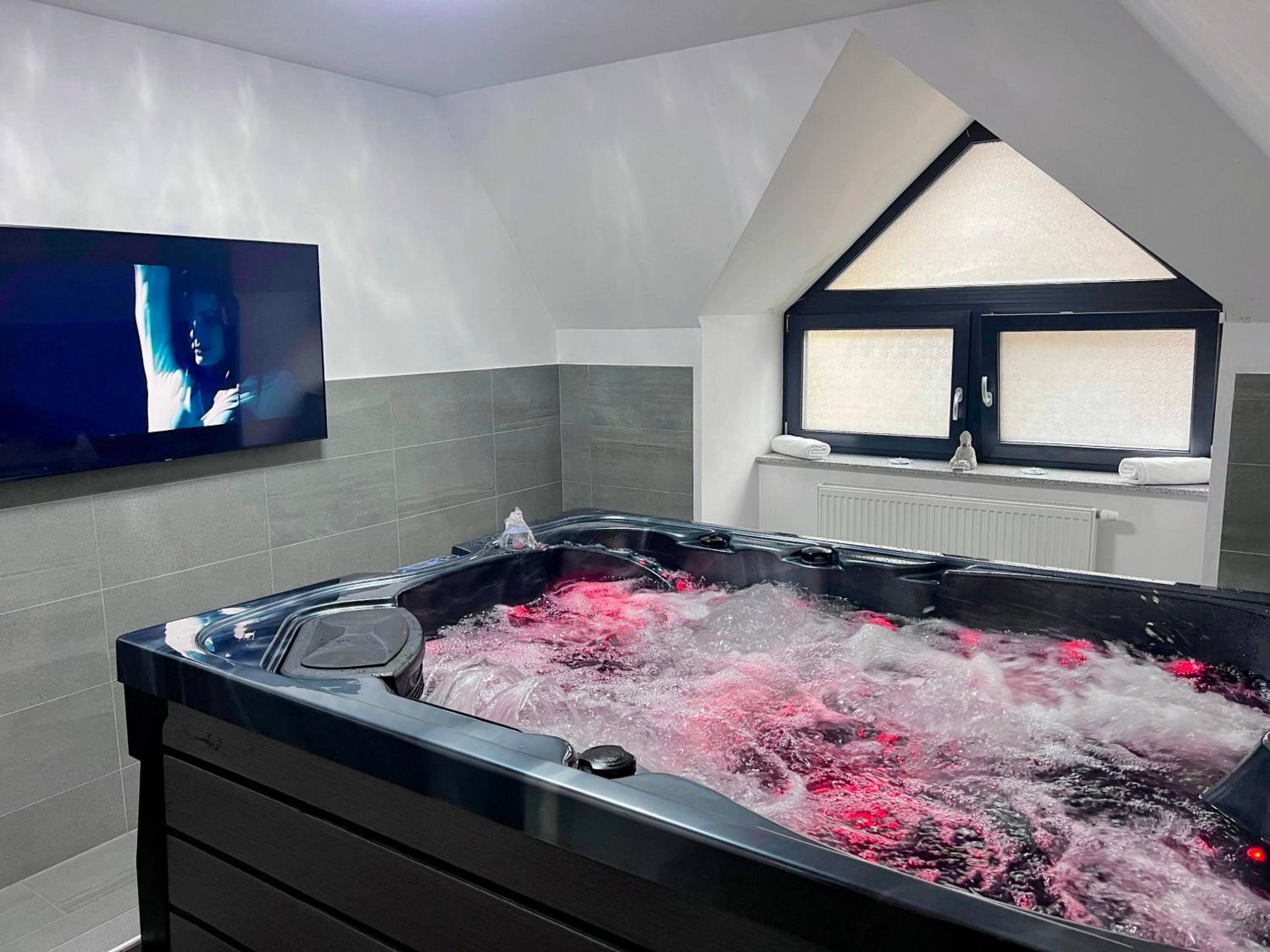 Apartment with Sauna and Spa Bath