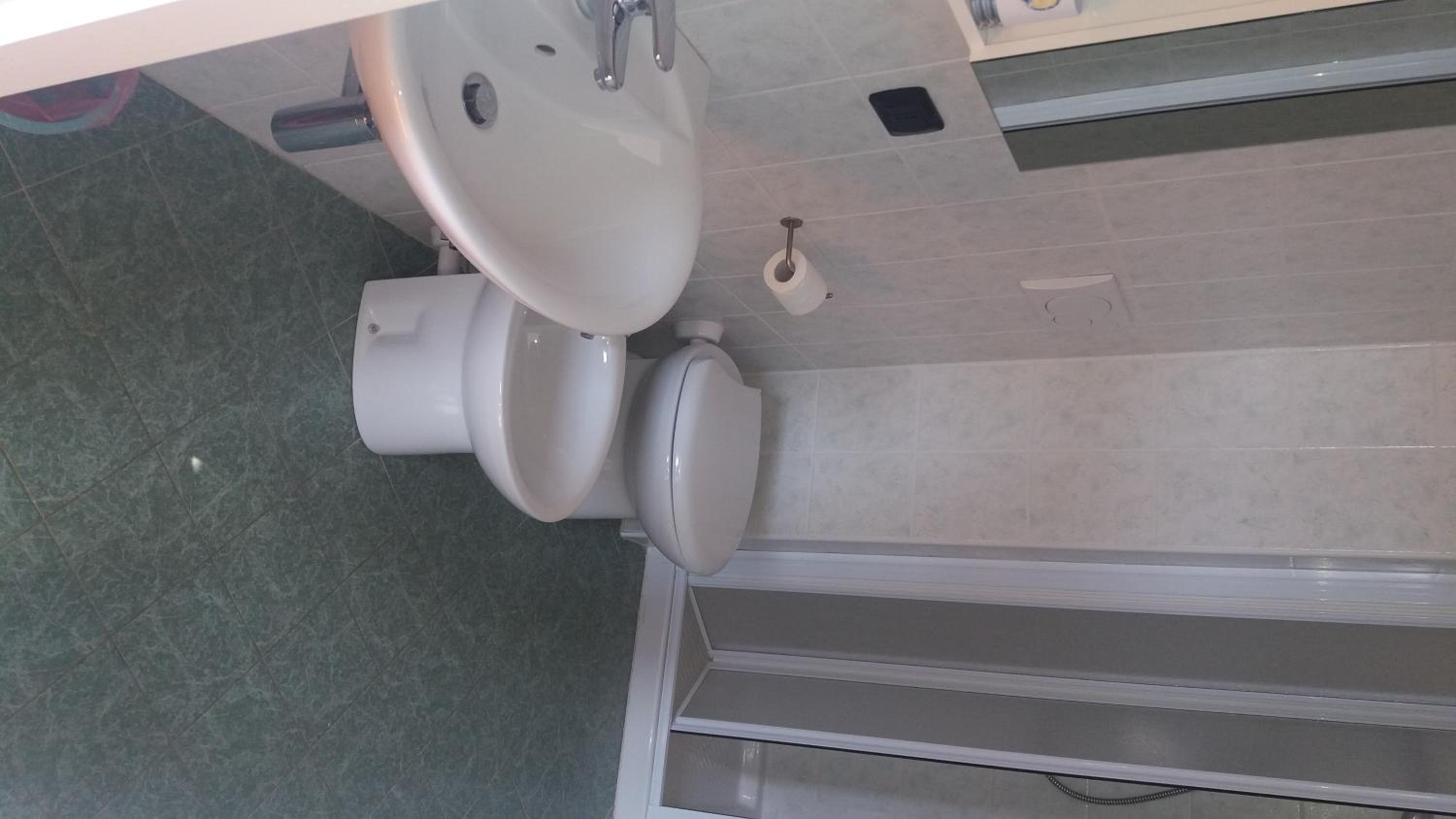 Triple Room with Private Bathroom - Photo 6