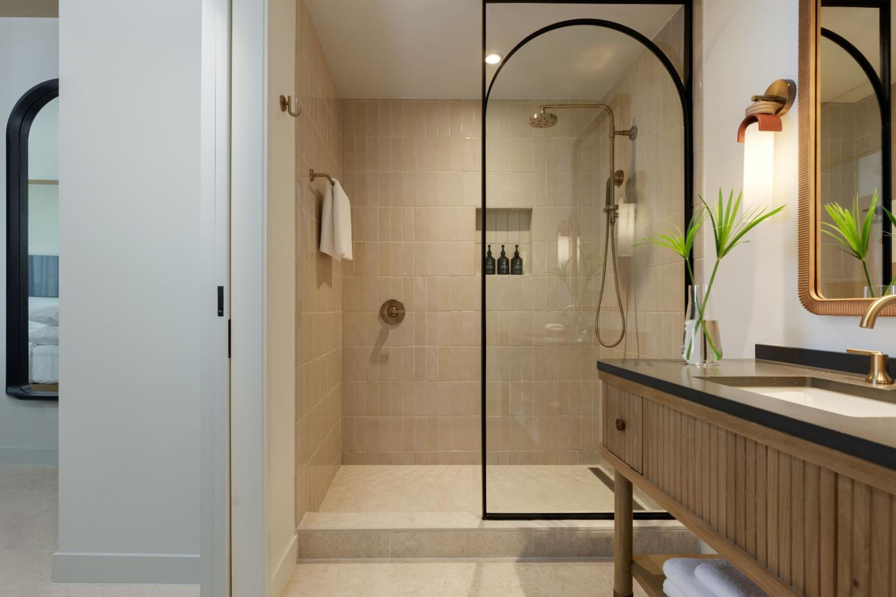 One-Bedroom Suite Pool View - Photo 2