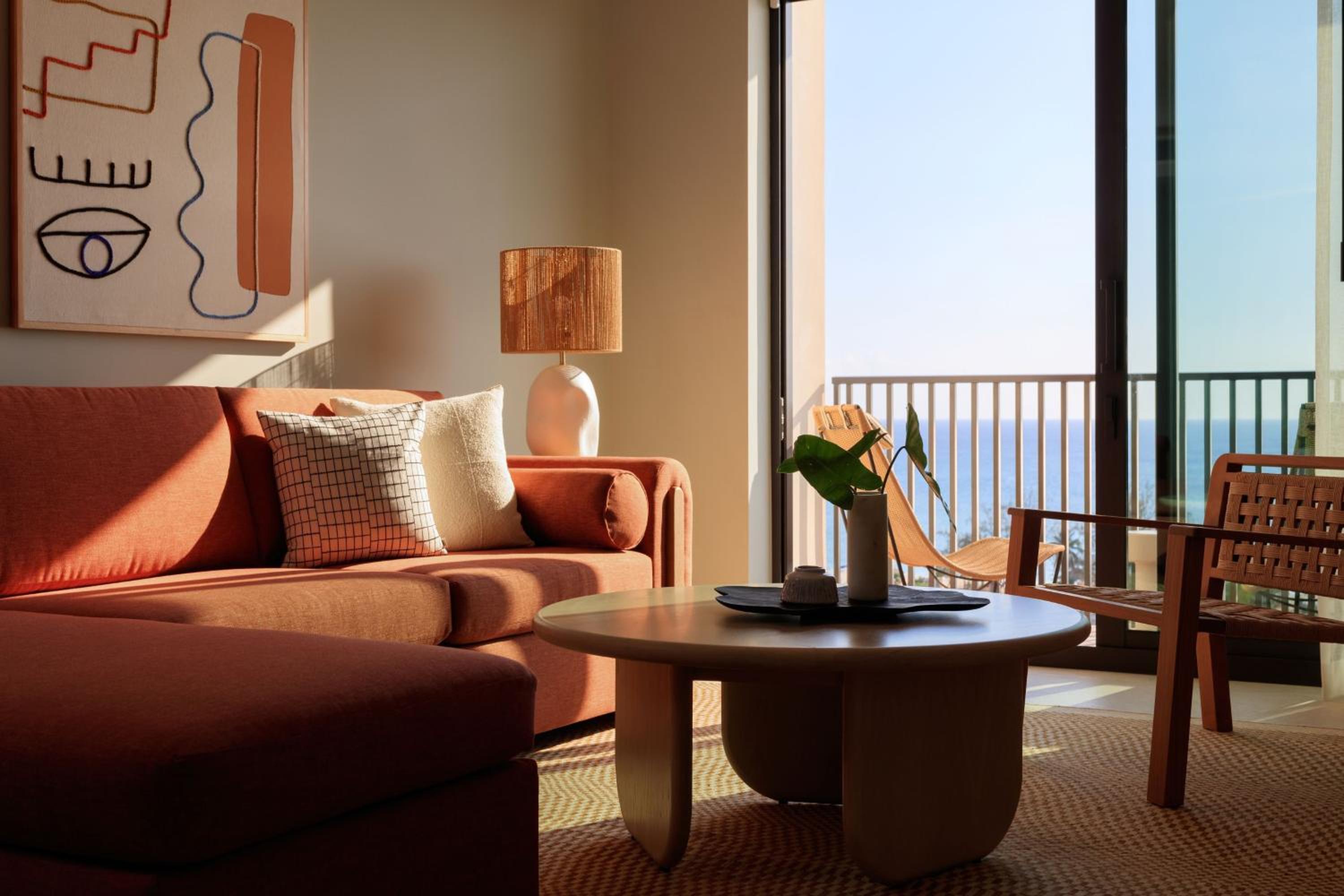 One-Bedroom Suite with Ocean View - Photo 7