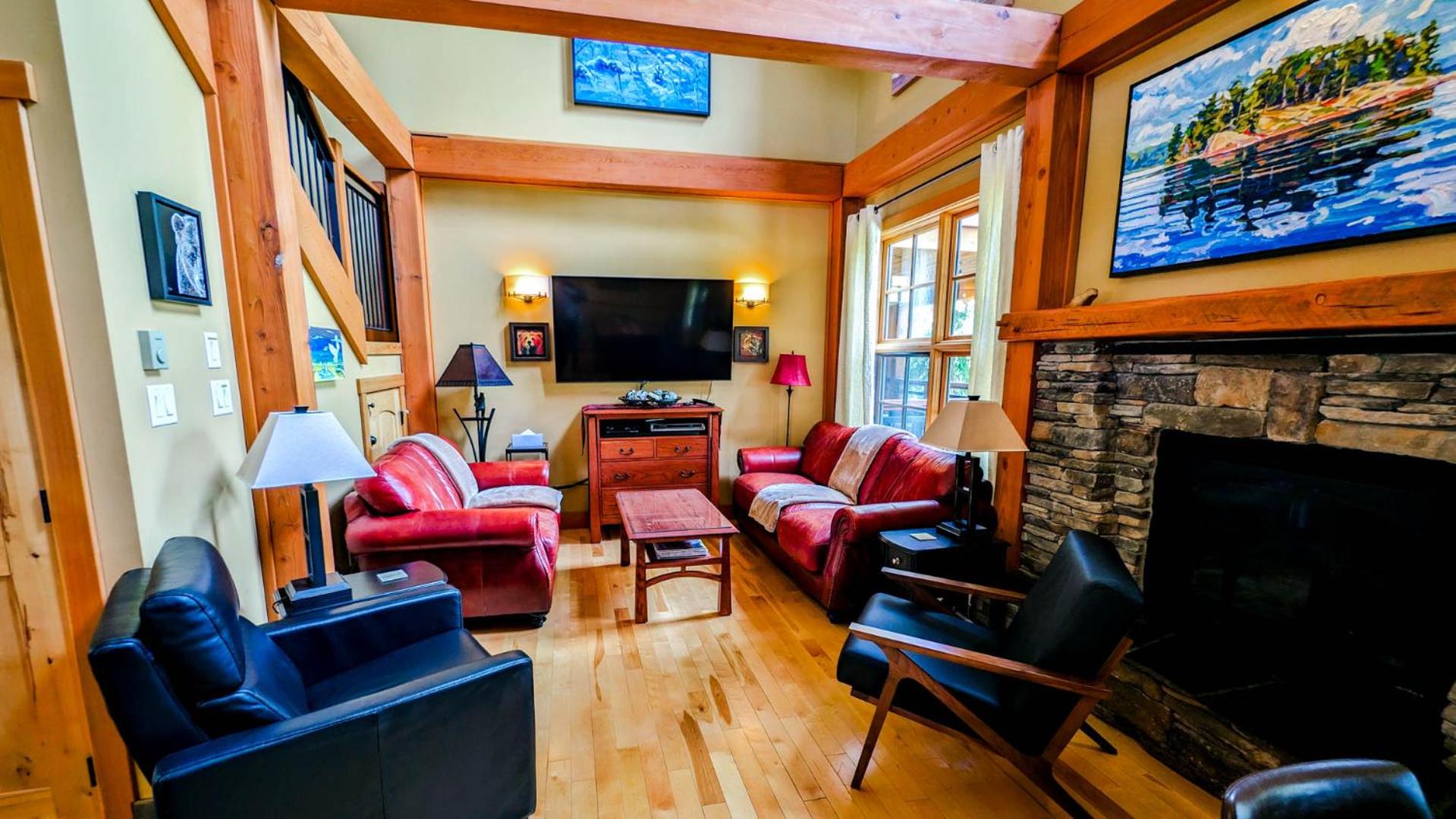 Three-Bedroom Townhouse– Twelve Peaks – Unit 12