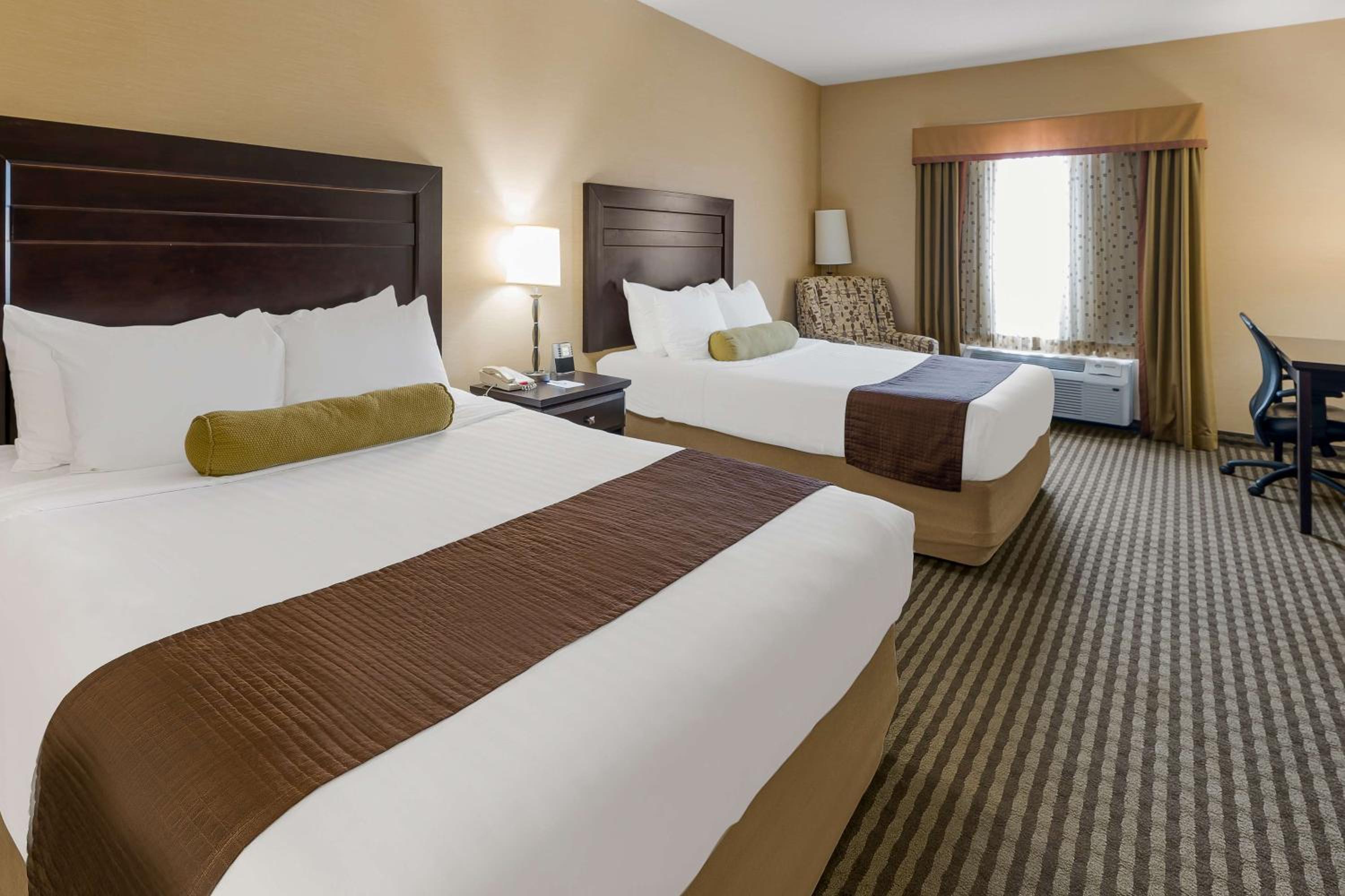 Queen Room with Two Queen Beds