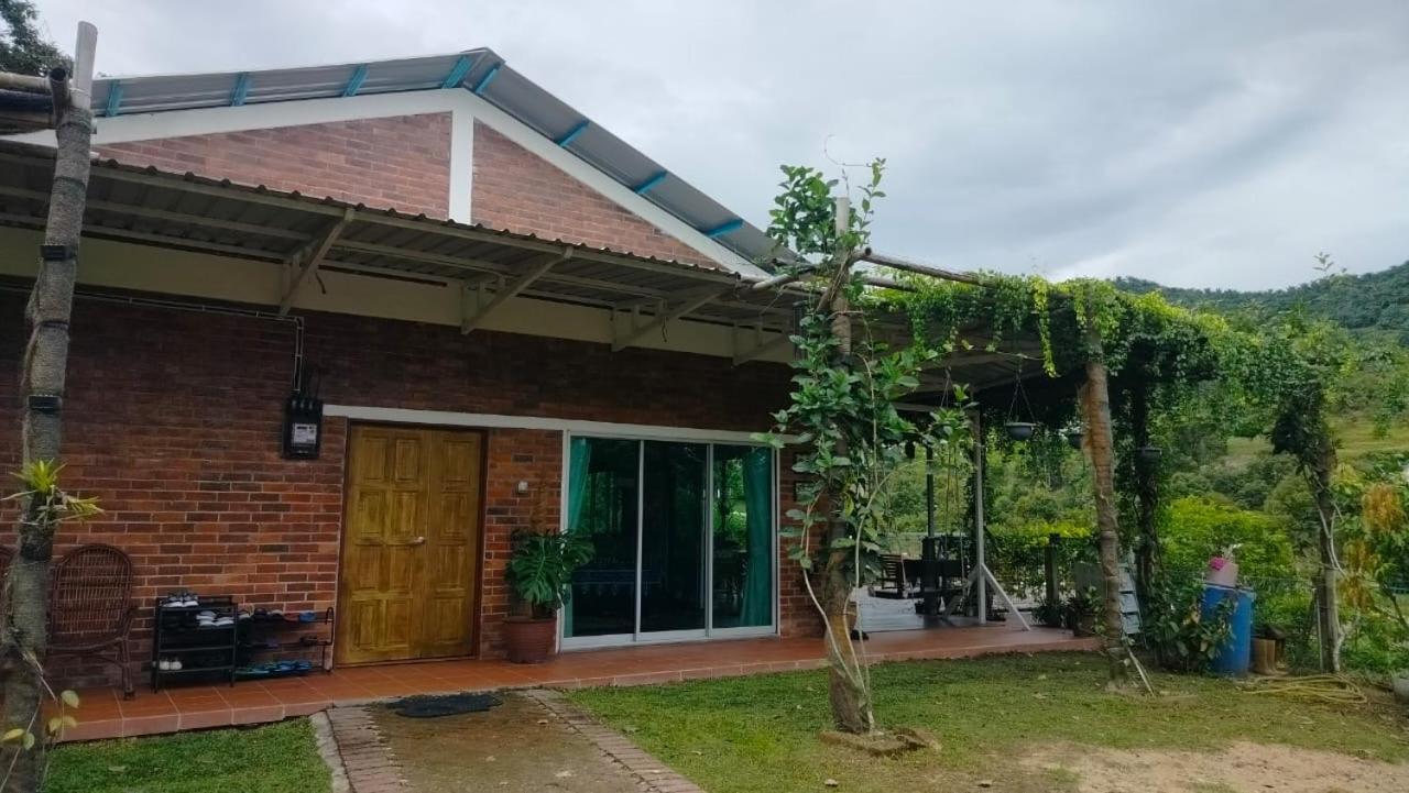 Villa photo 1
