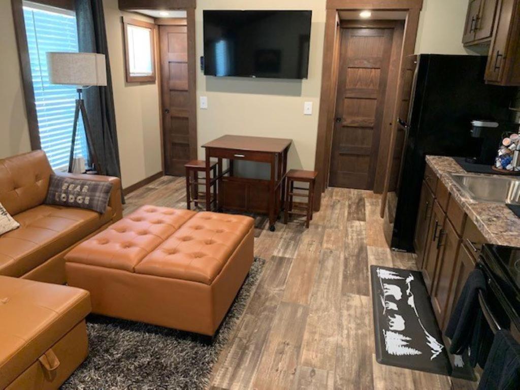 Two-Bedroom House photo 3