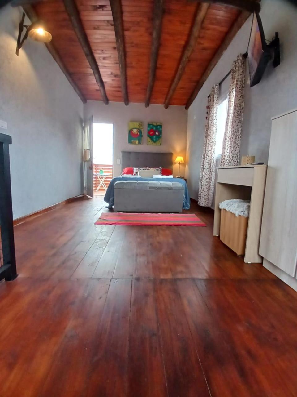 One-Bedroom House photo 1