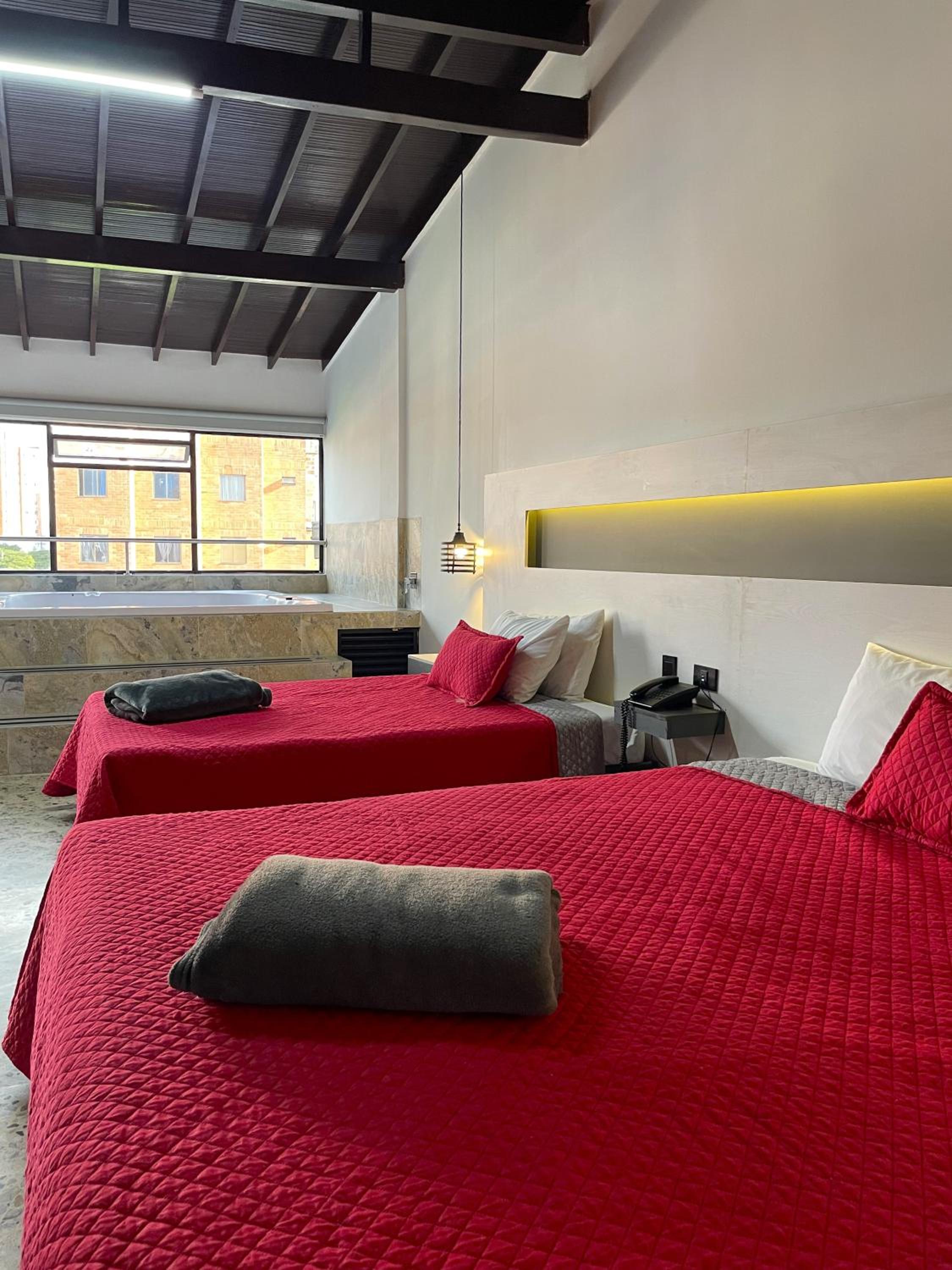 Family Suite with Spa Bath photo 2