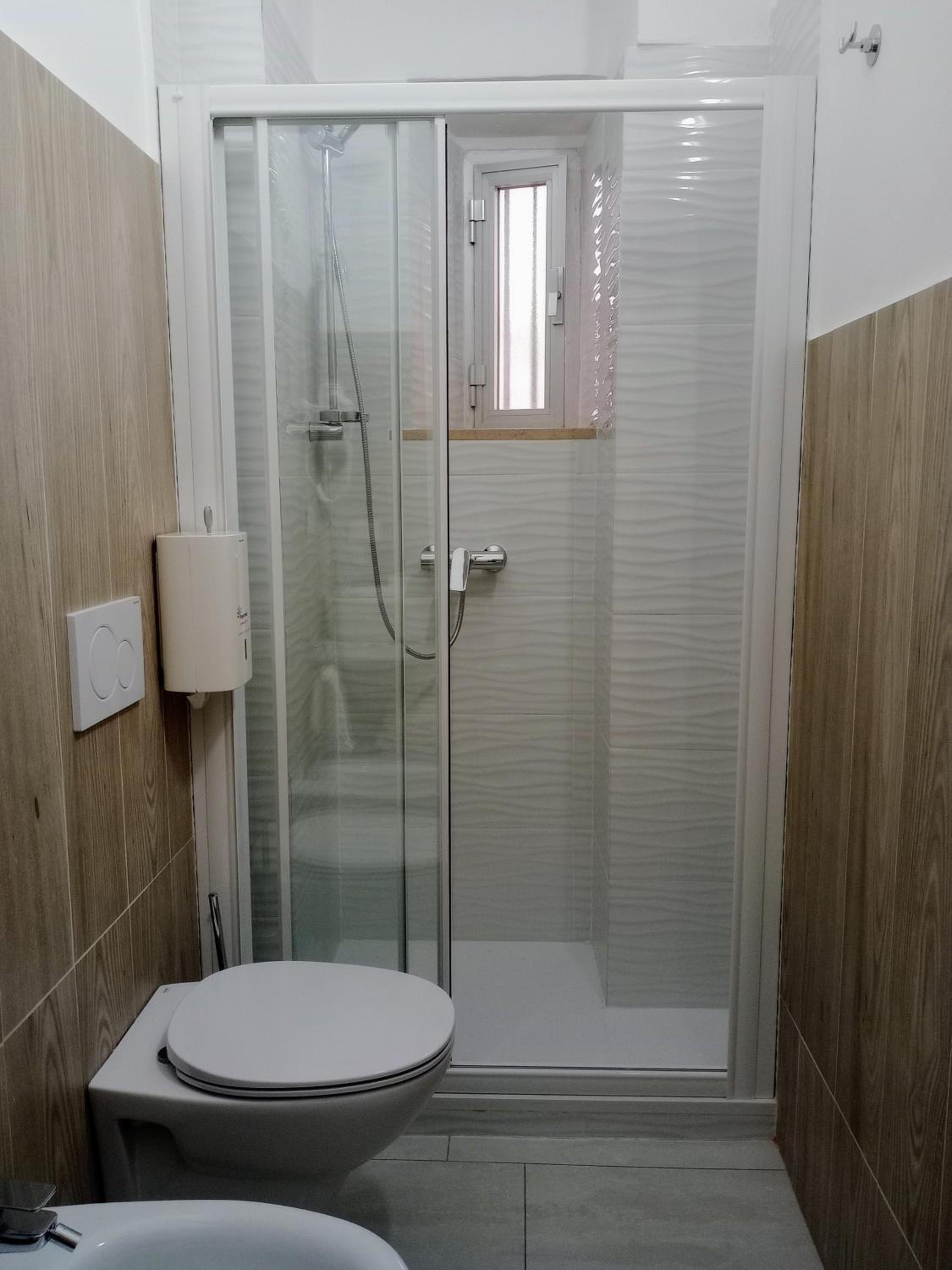 Double or Twin Room with Private External Bathroom photo 3