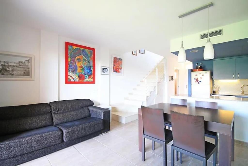 Villa de Tres Habitaciones