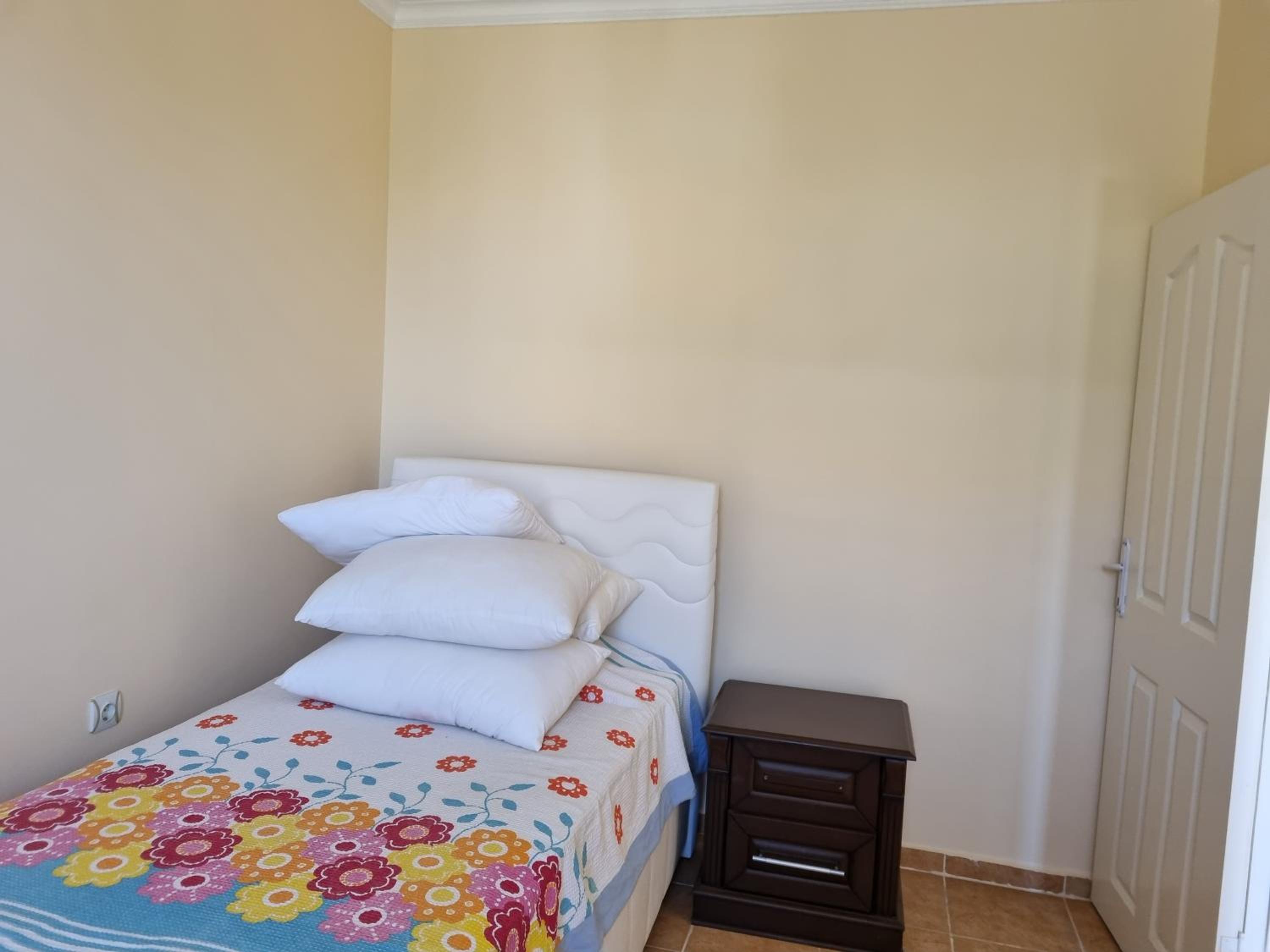 Two-Bedroom House photo 3