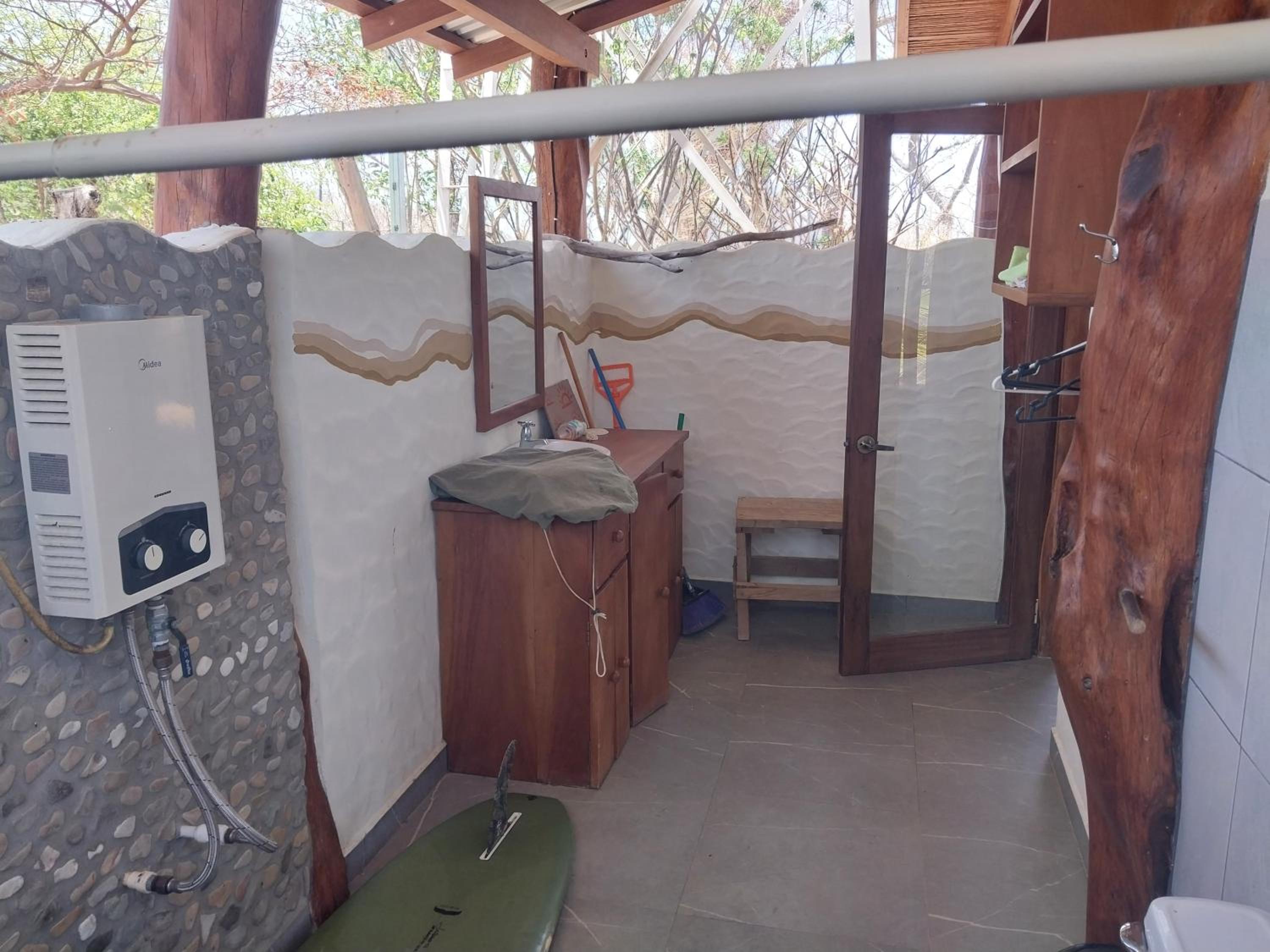 One-Bedroom House photo 3