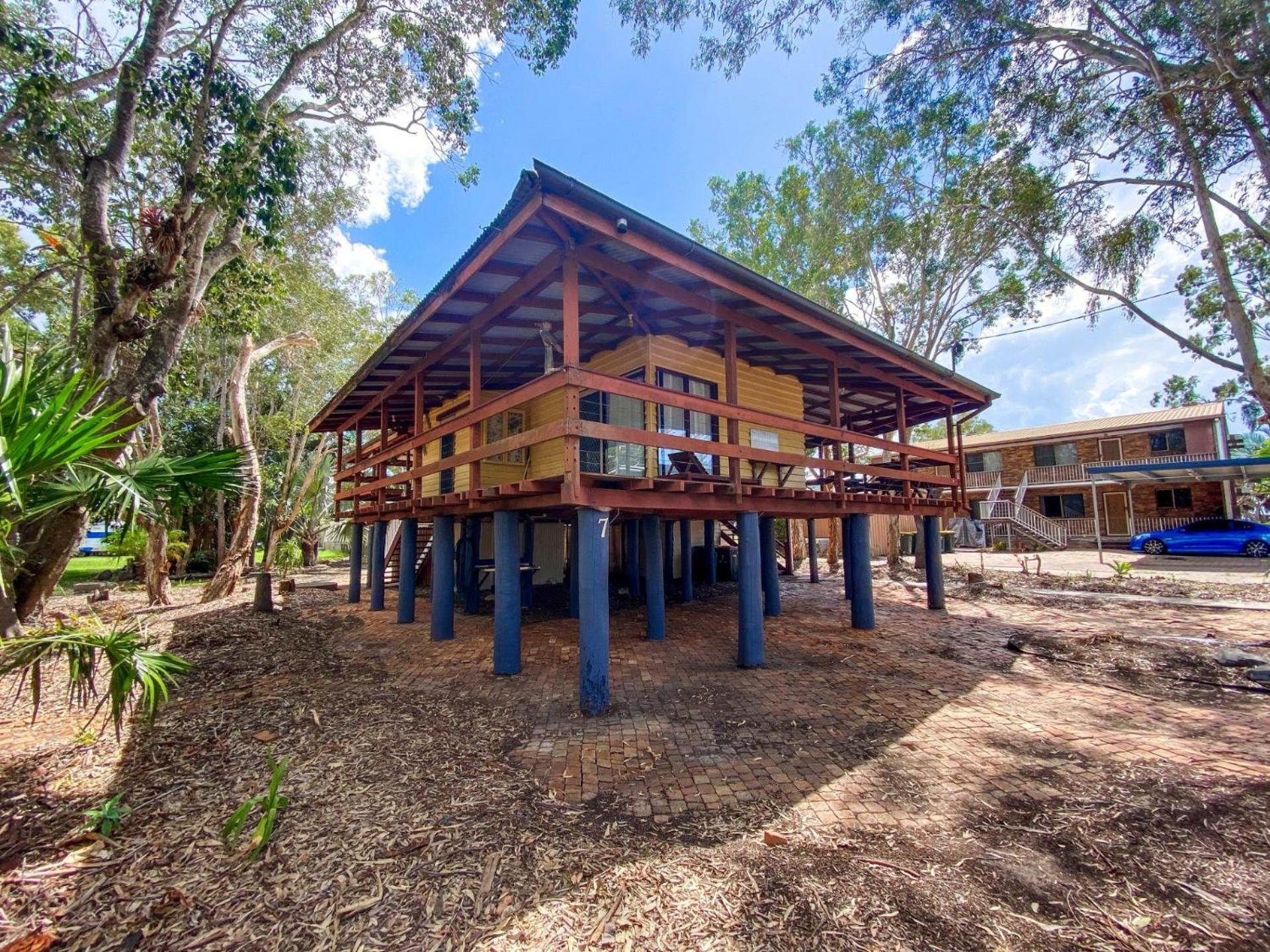 Three-Bedroom House photo 2
