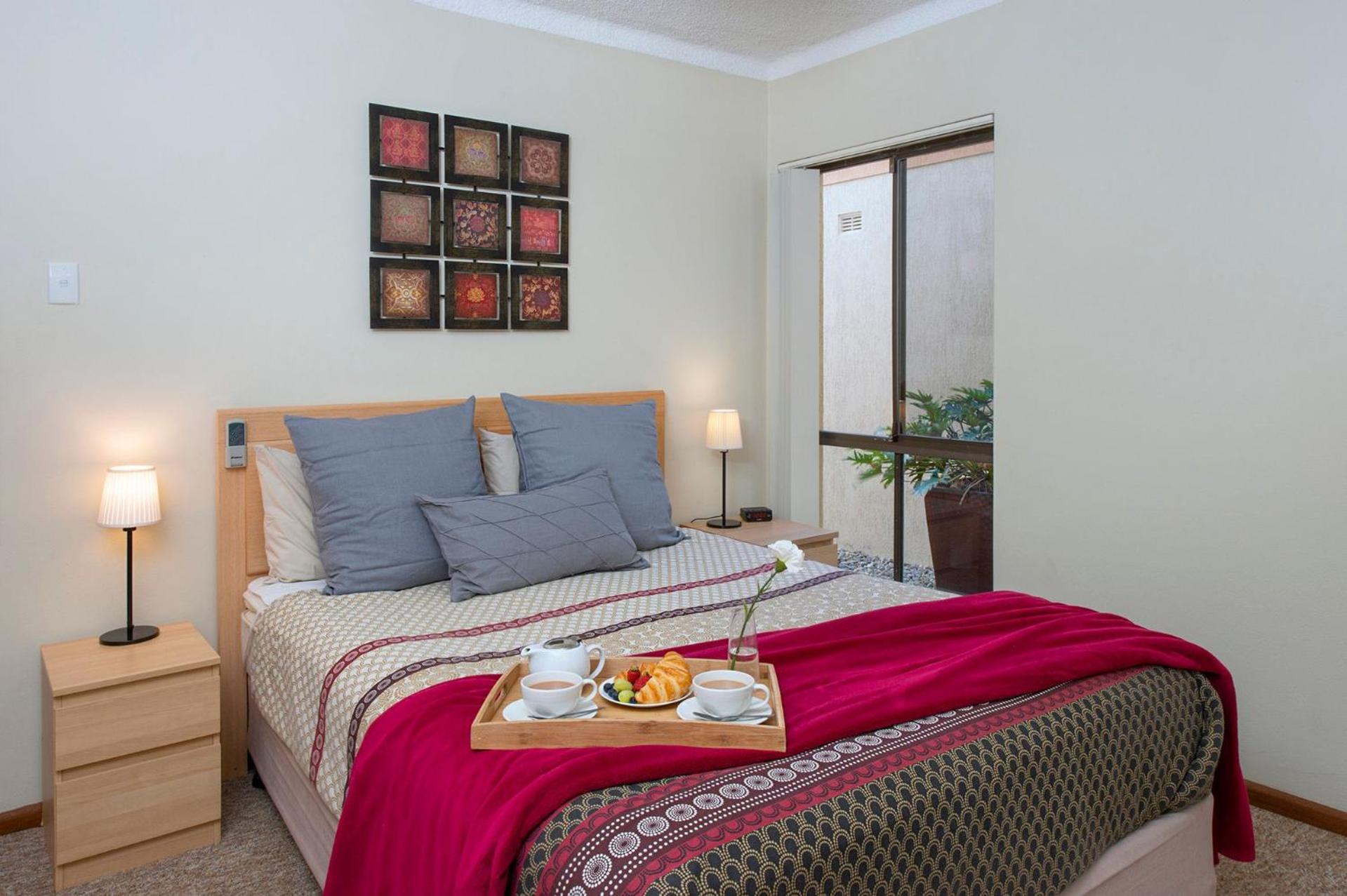Apartment with Sea View photo 1