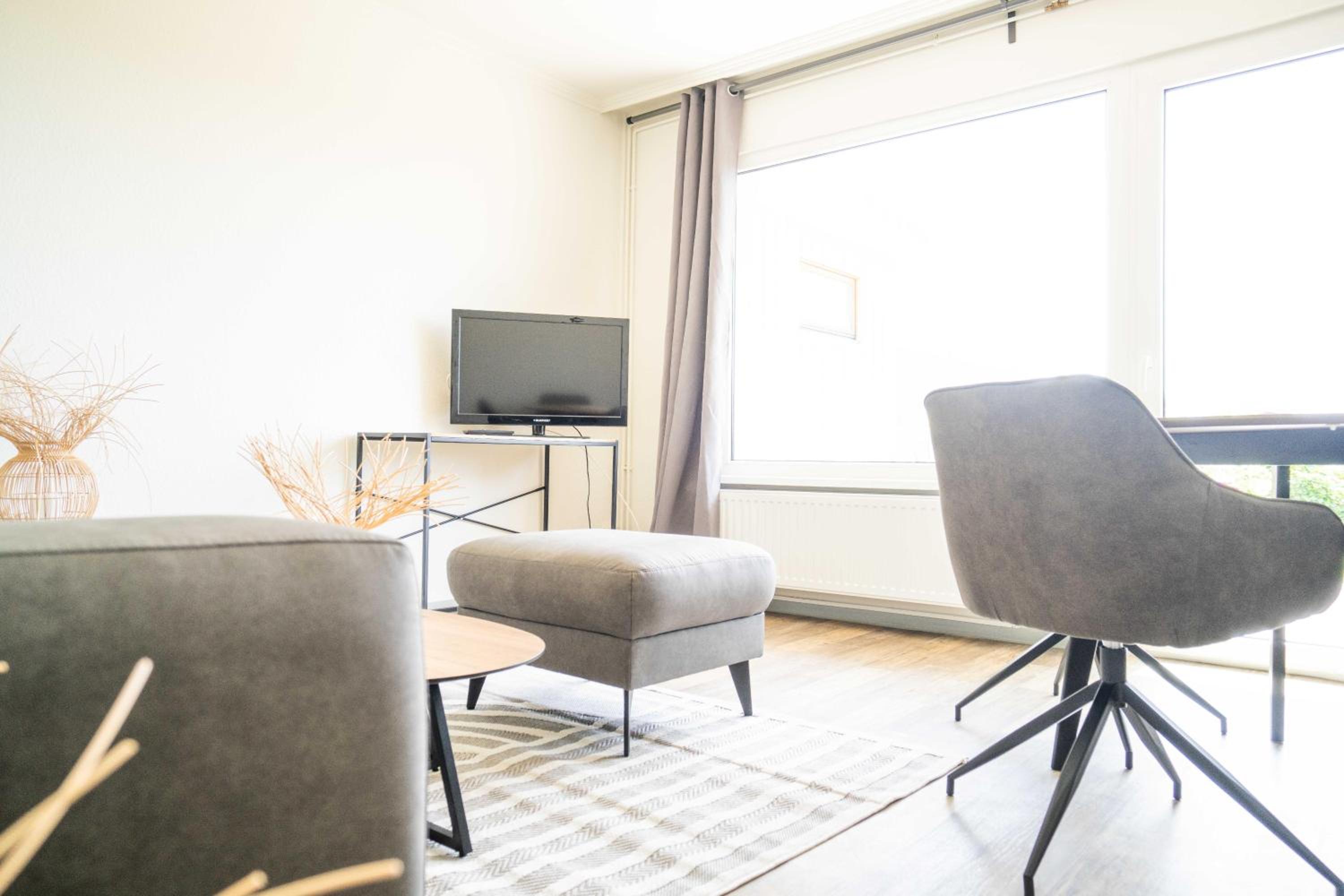 Apartment with Terrace photo 2