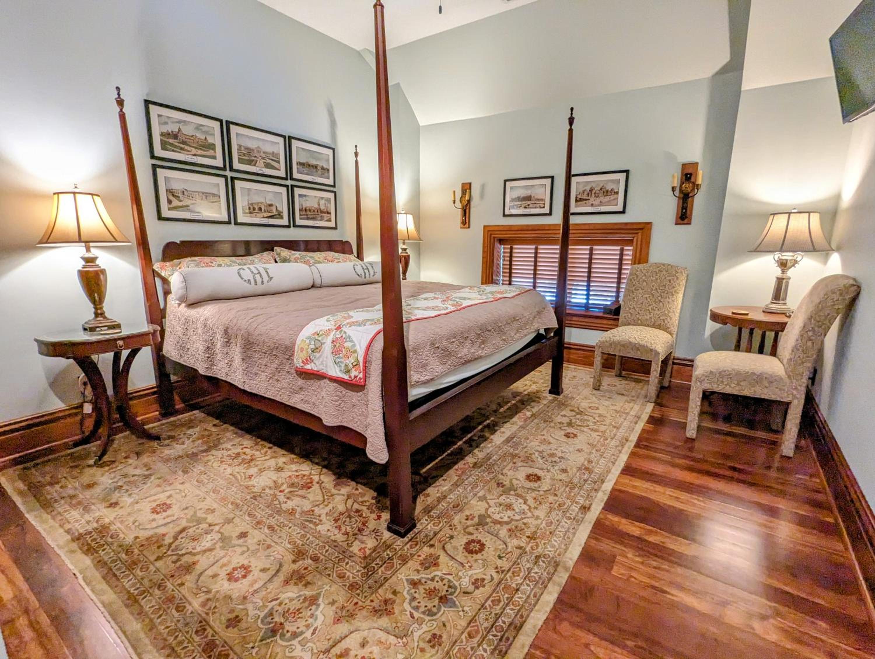 Deluxe King Room photo 3