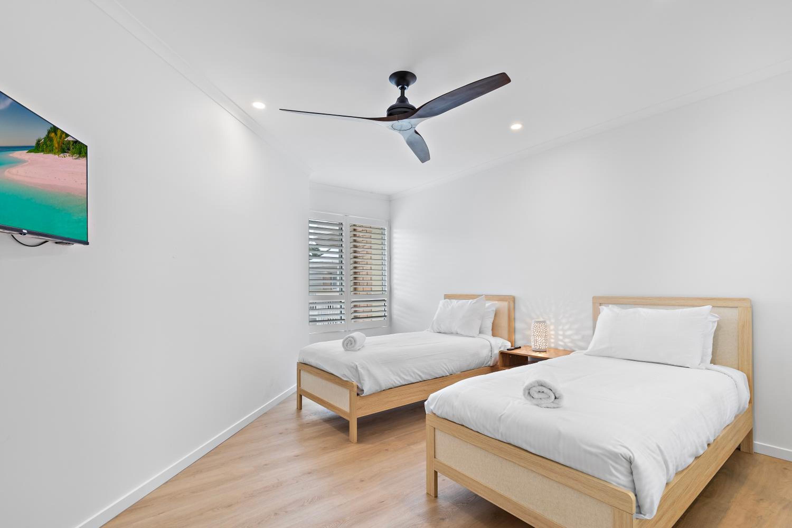 Two-Bedroom Apartment with Balcony - Photo 2