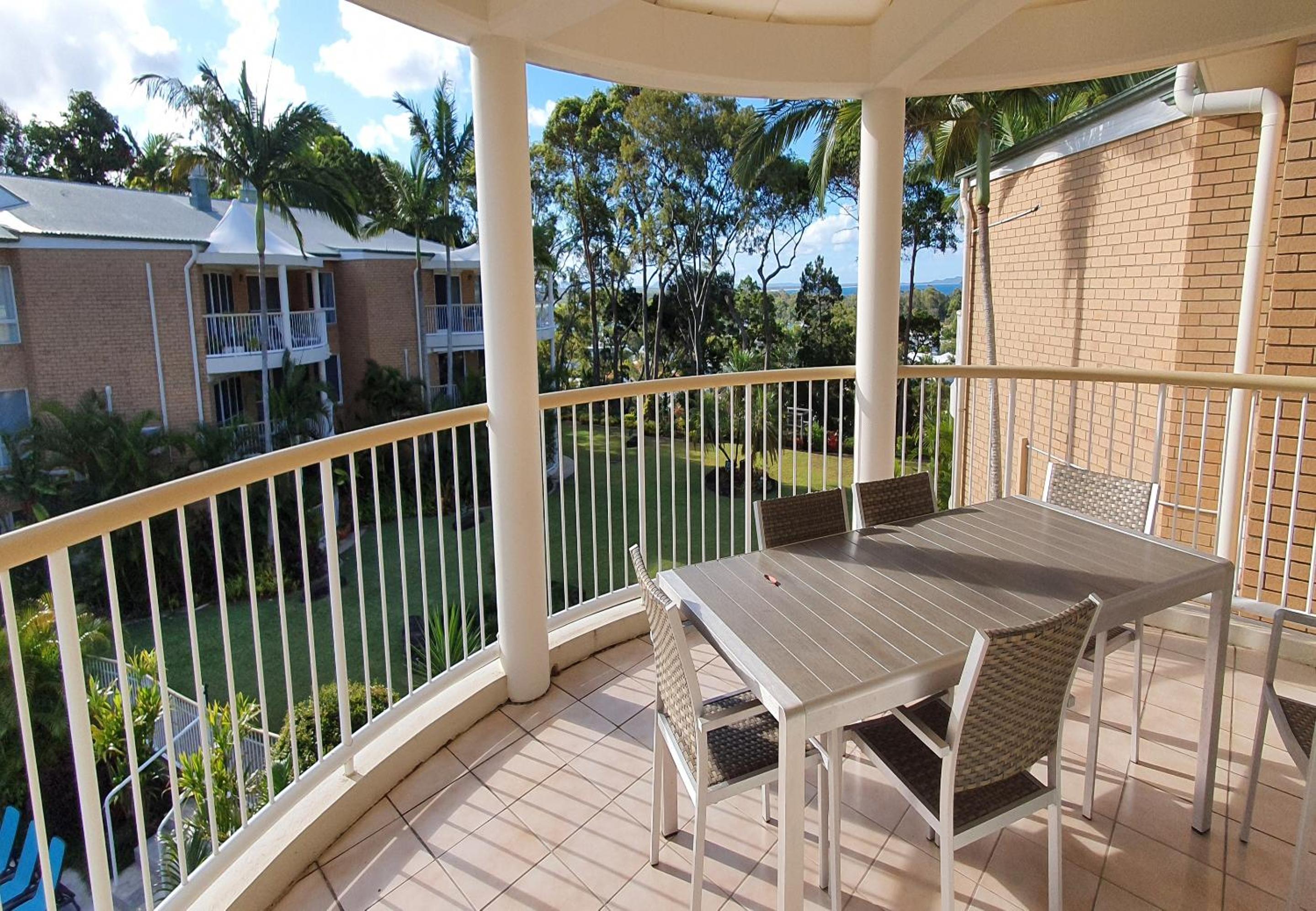 Two-Bedroom Apartment with Balcony - Photo 4