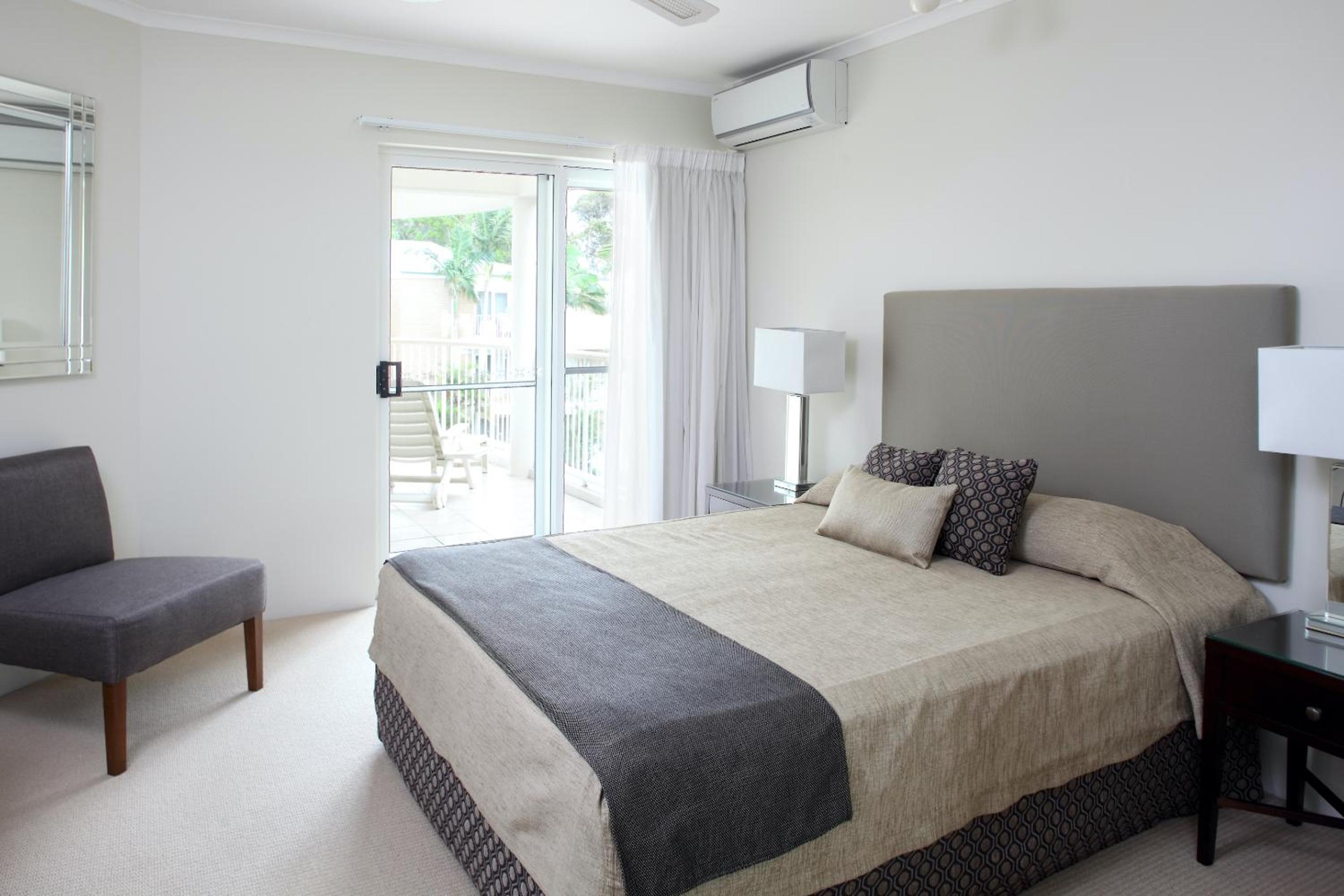 One-Bedroom Apartment with Balcony - Photo 11