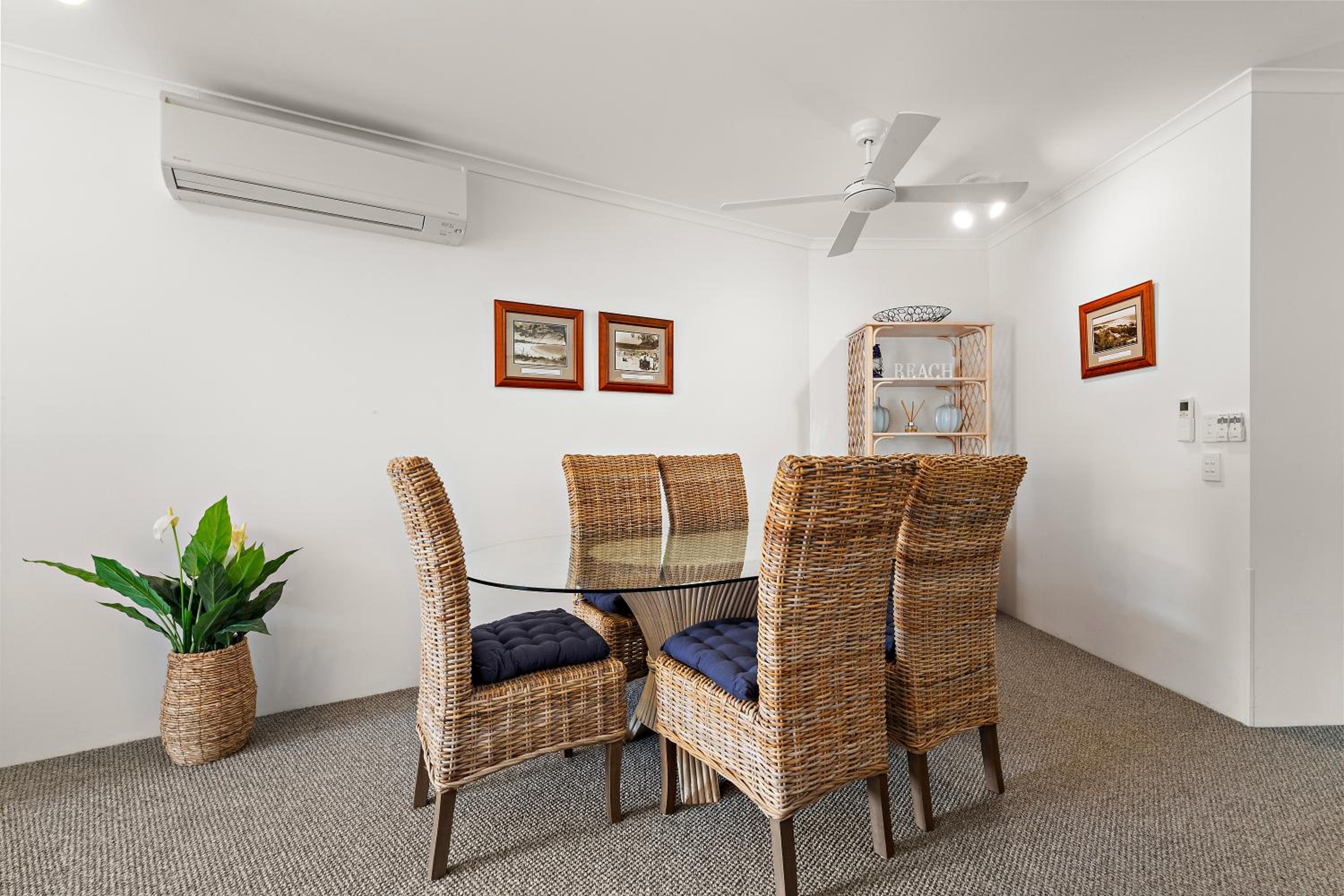 Three-Bedroom Apartment with Balcony - Photo 14