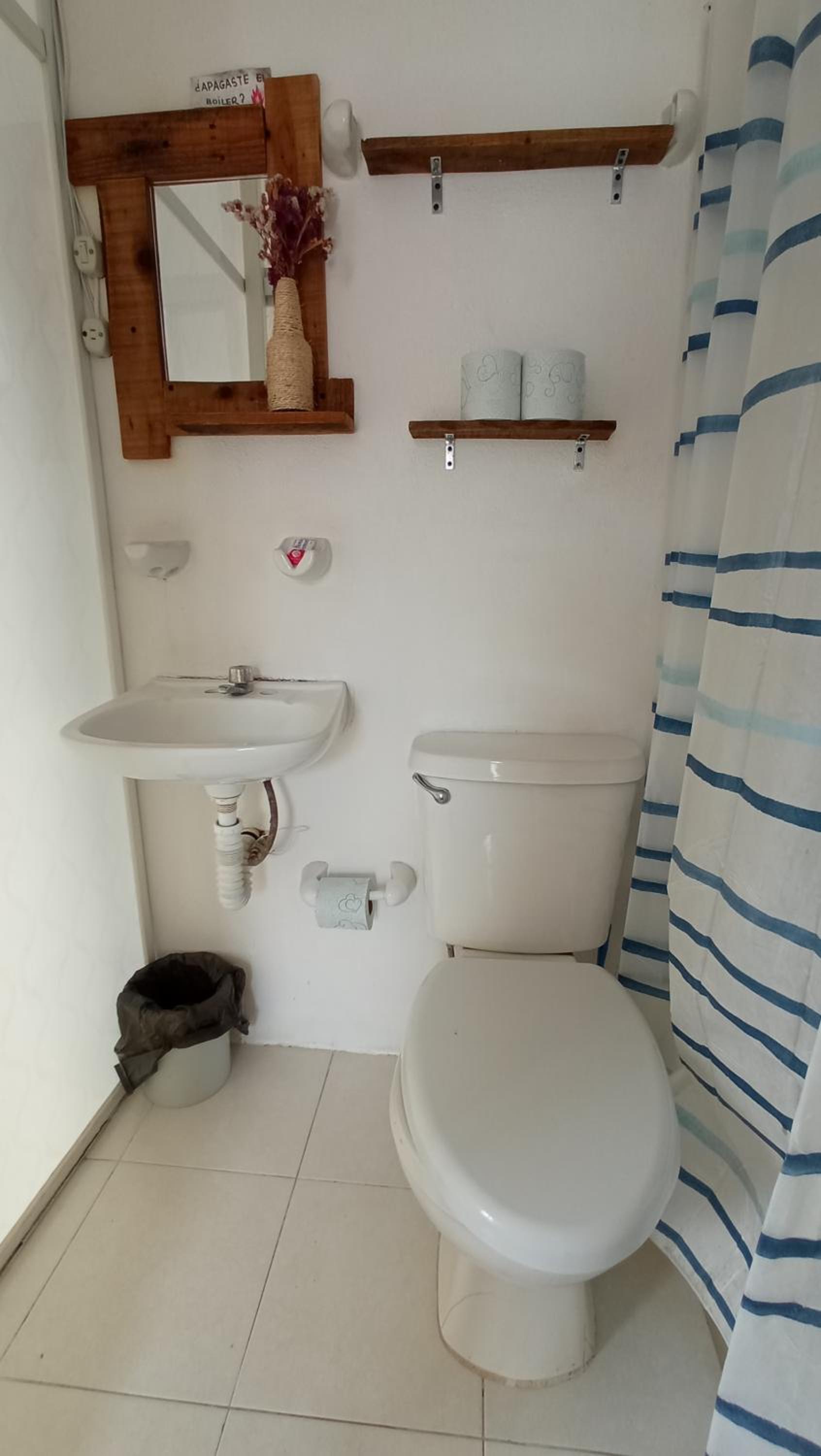 Standard Double Room - Photo 3