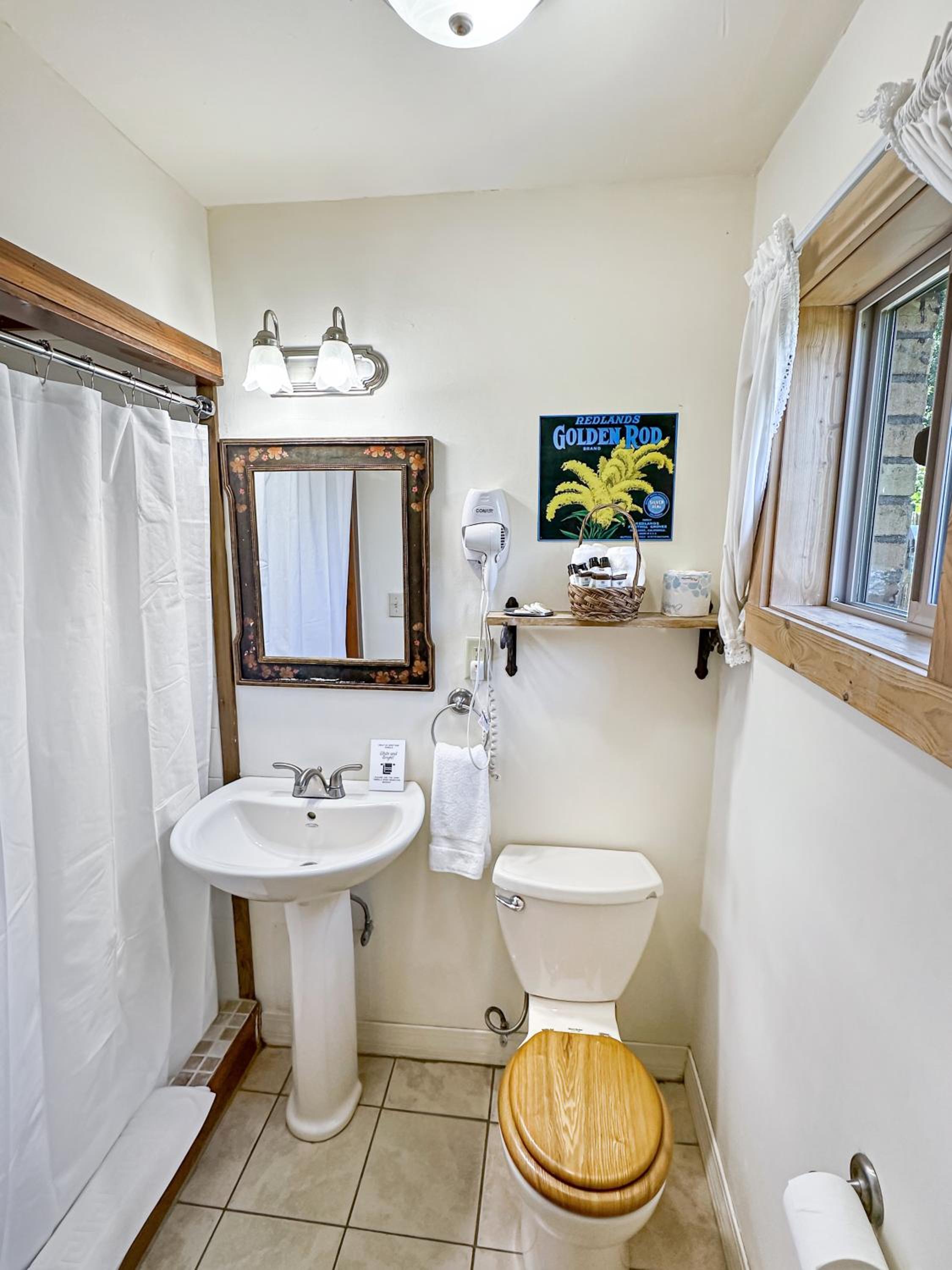 Two-Bedroom Suite photo 2
