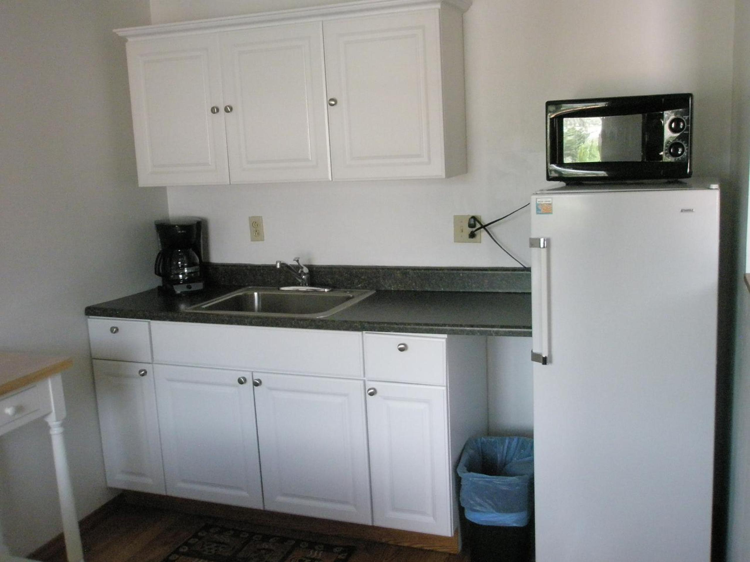Deluxe Family Suite photo 3