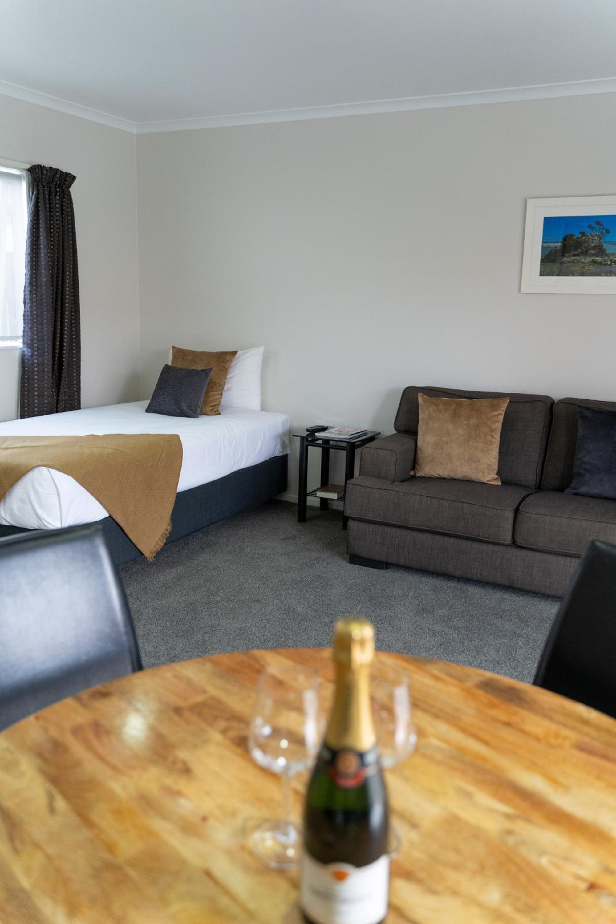 Executive One Bedroom Suite photo 1