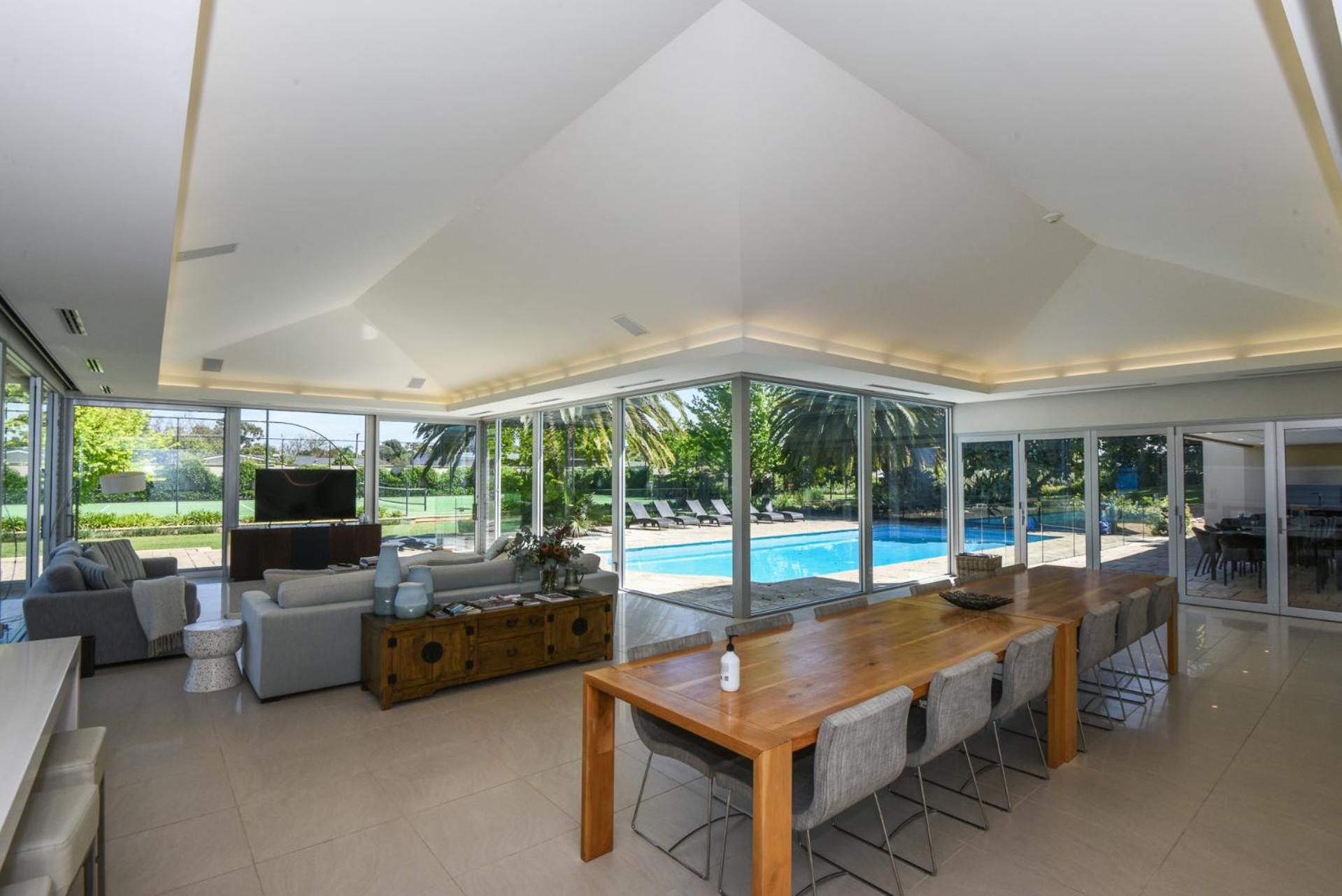 Villa photo 2