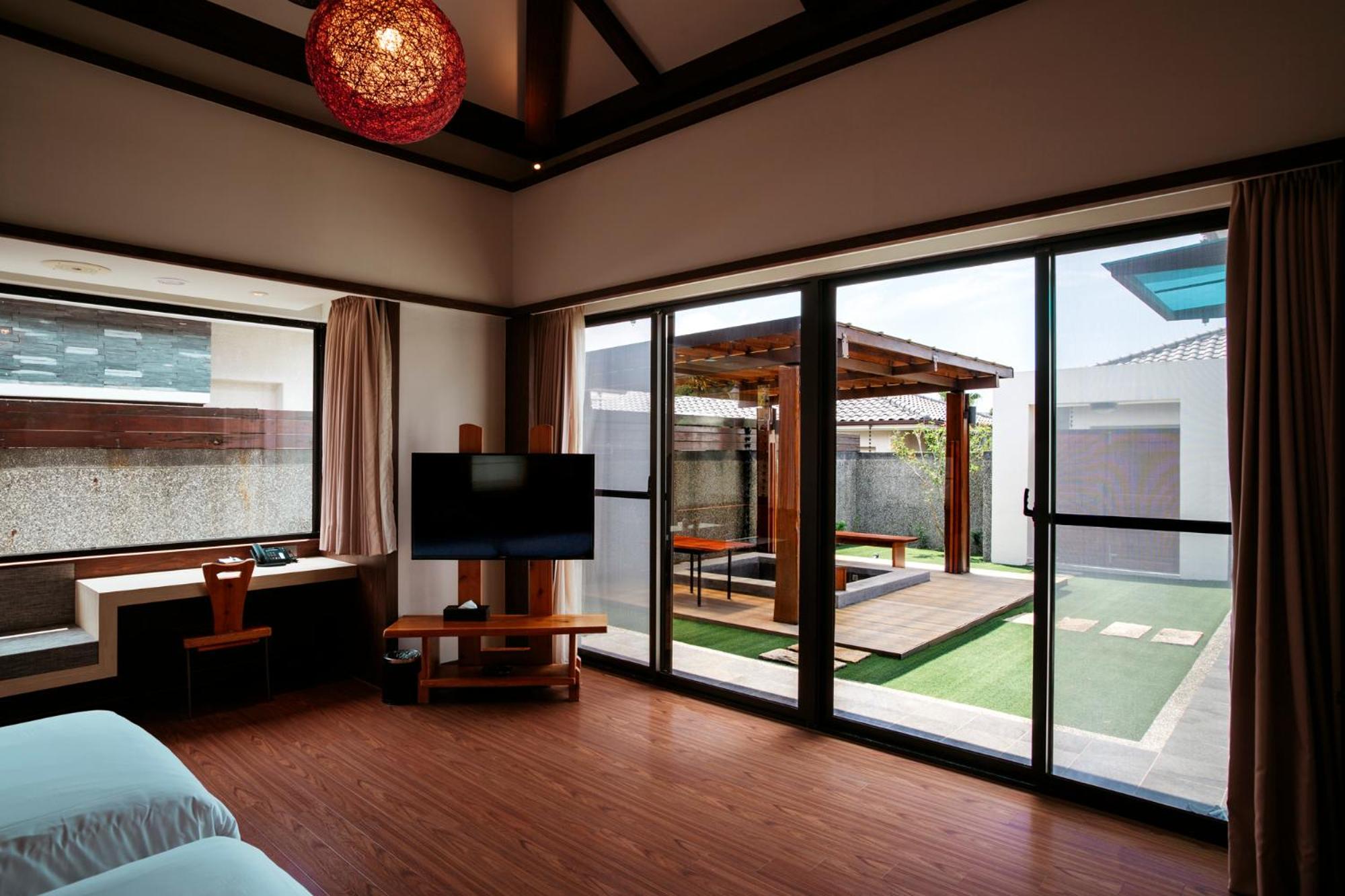 Two-Bedroom House 201 photo 2