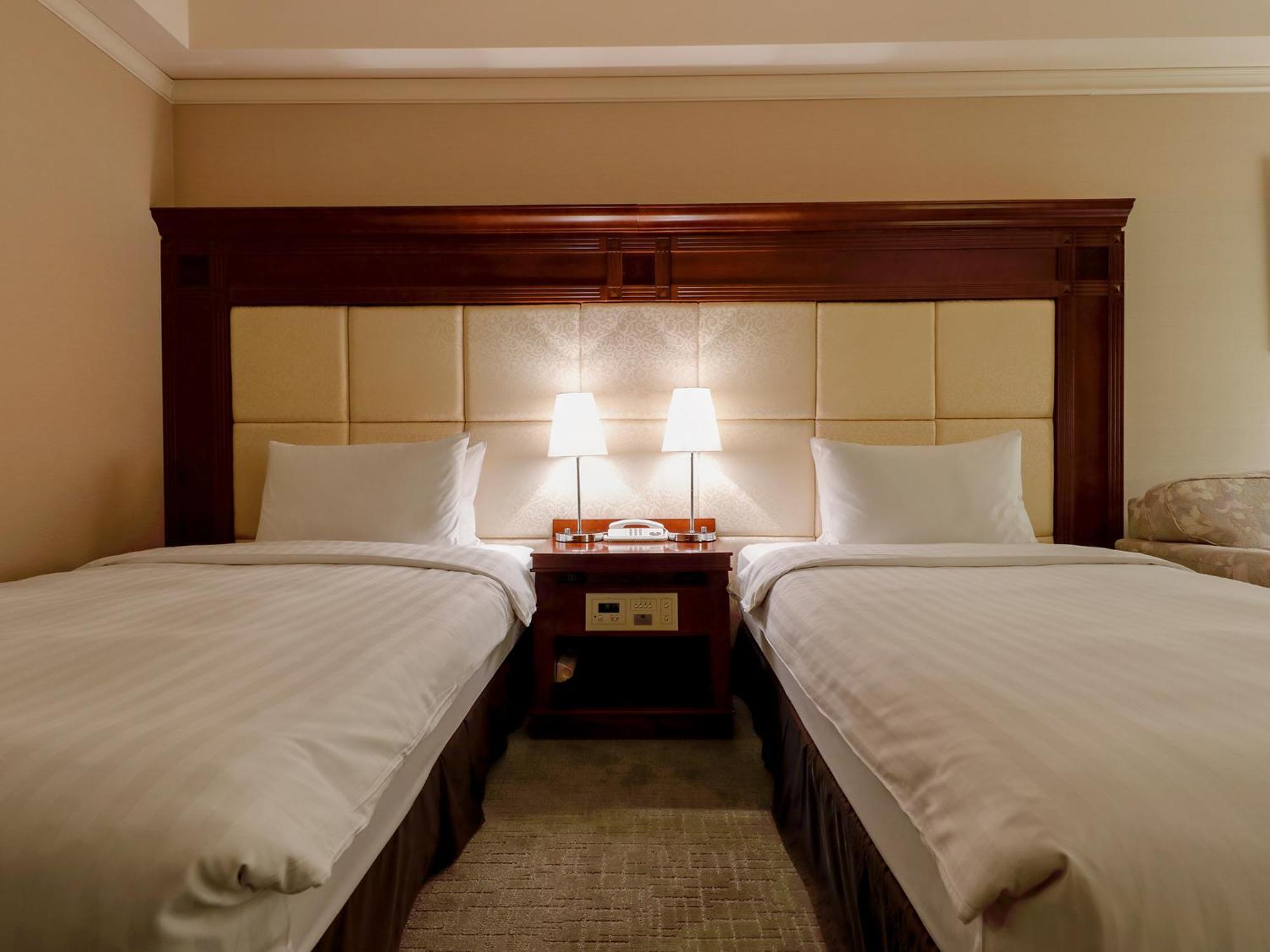 Deluxe Twin Room - Smoking - Photo 2