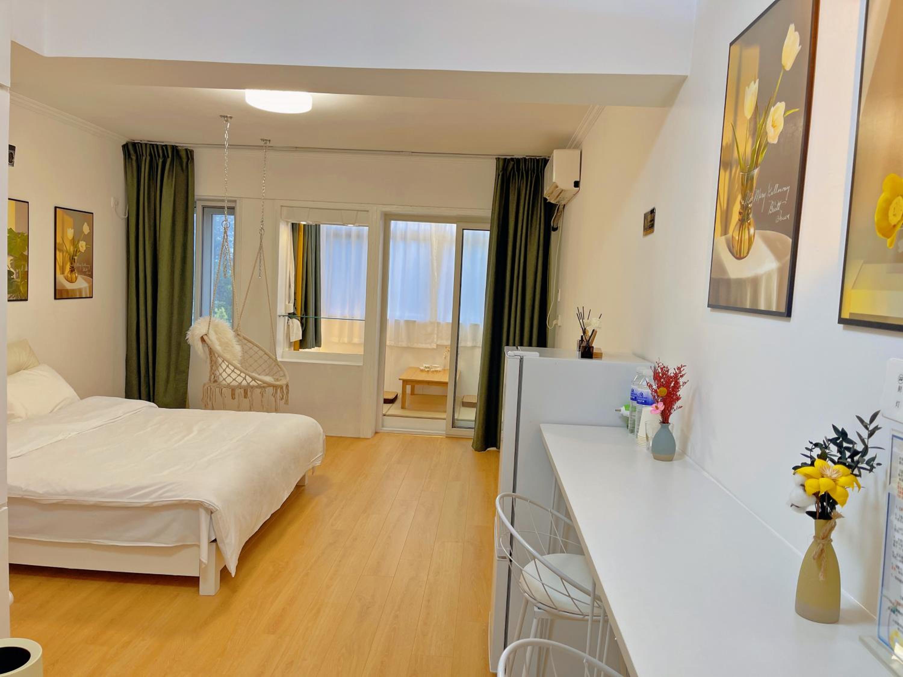 Deluxe Double Room with Balcony photo 3