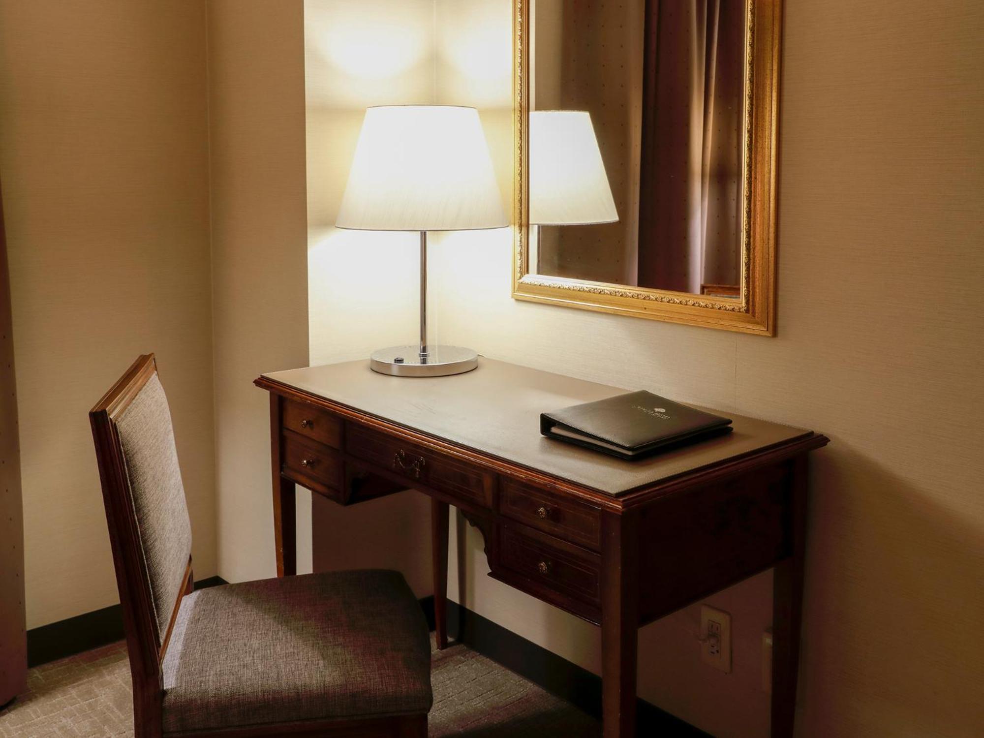 Deluxe Twin Room - Smoking - Photo 10