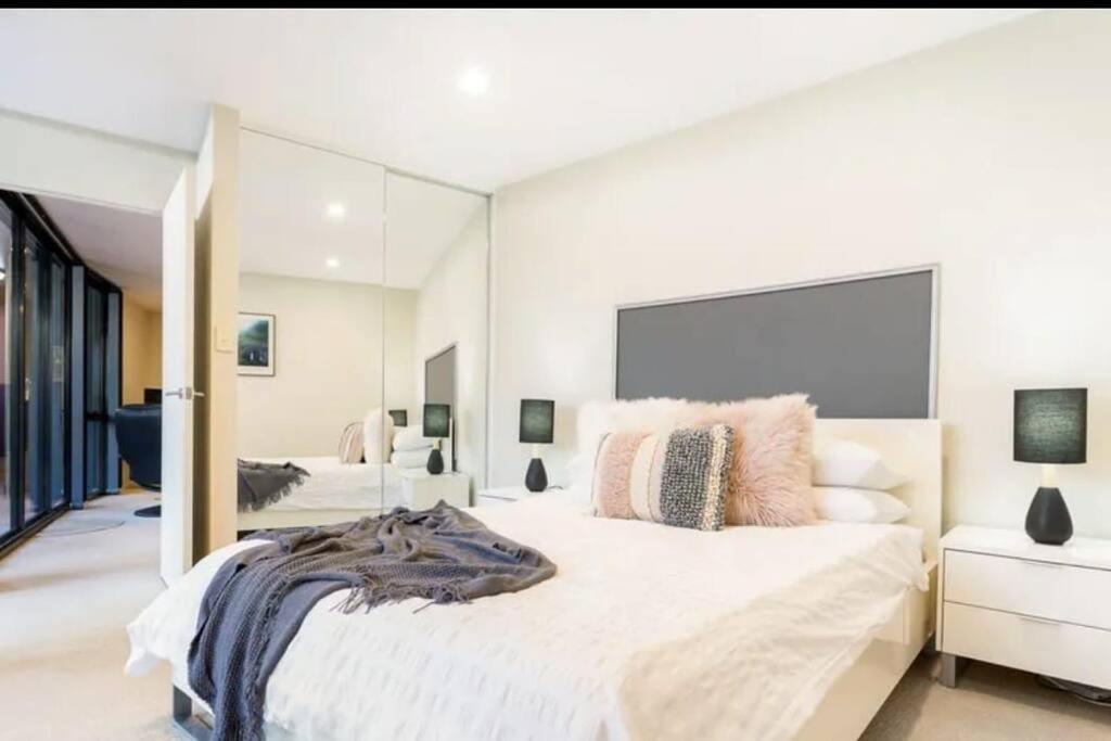 Two-Bedroom Apartment photo 2