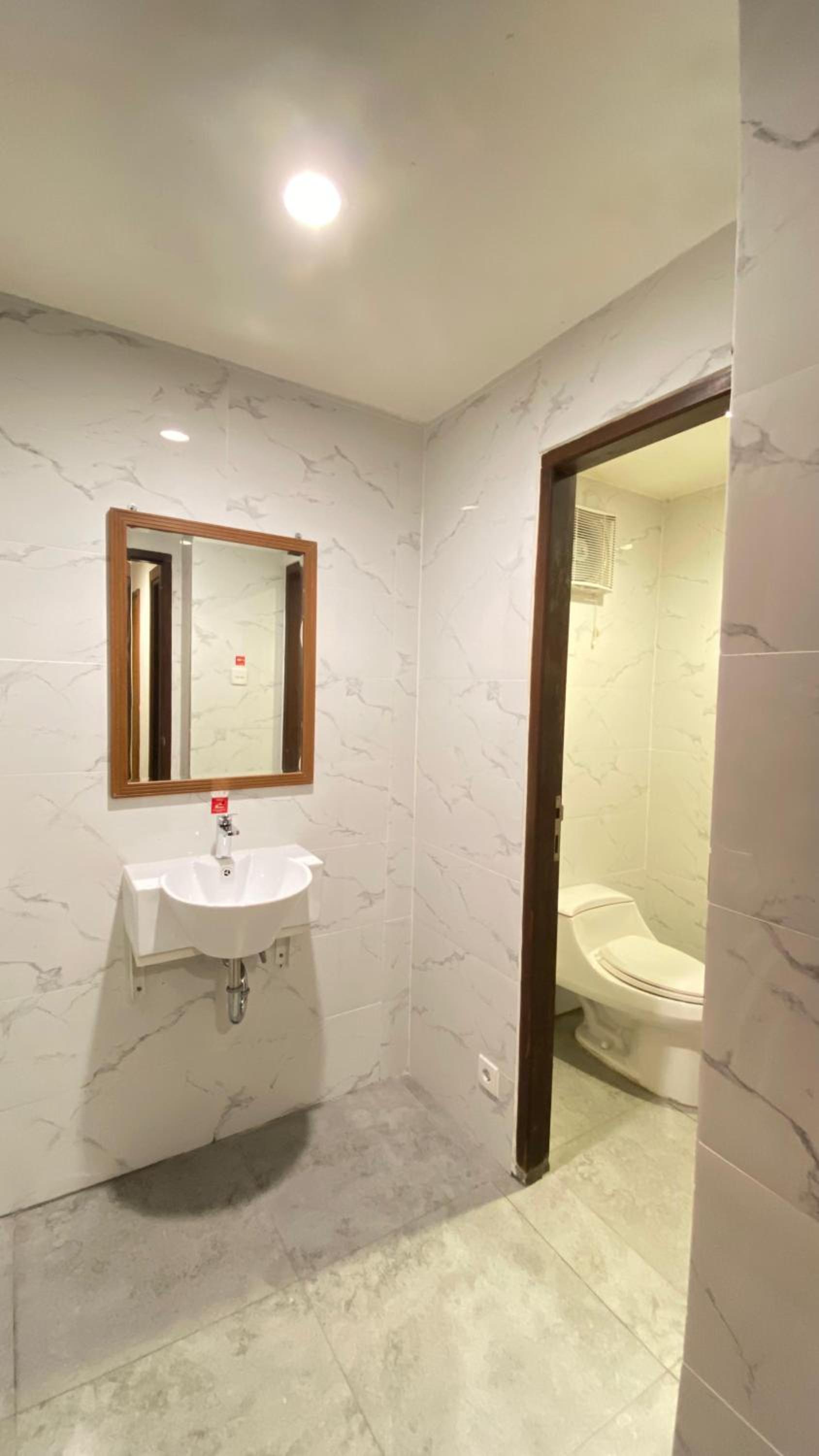 Standard Single Room No Window with Private Shower and Shared Toilet photo 3