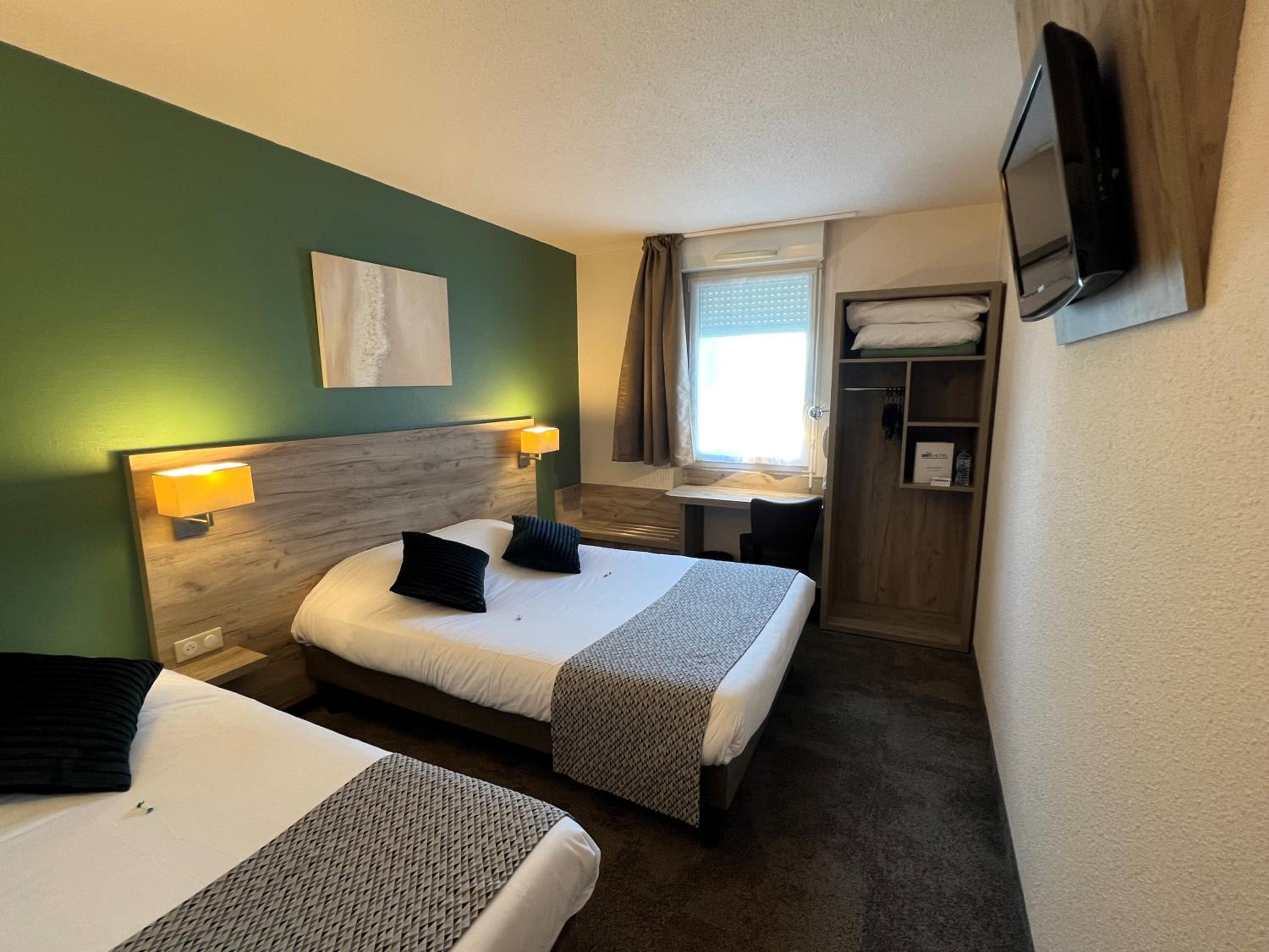 Triple Room - Photo 2